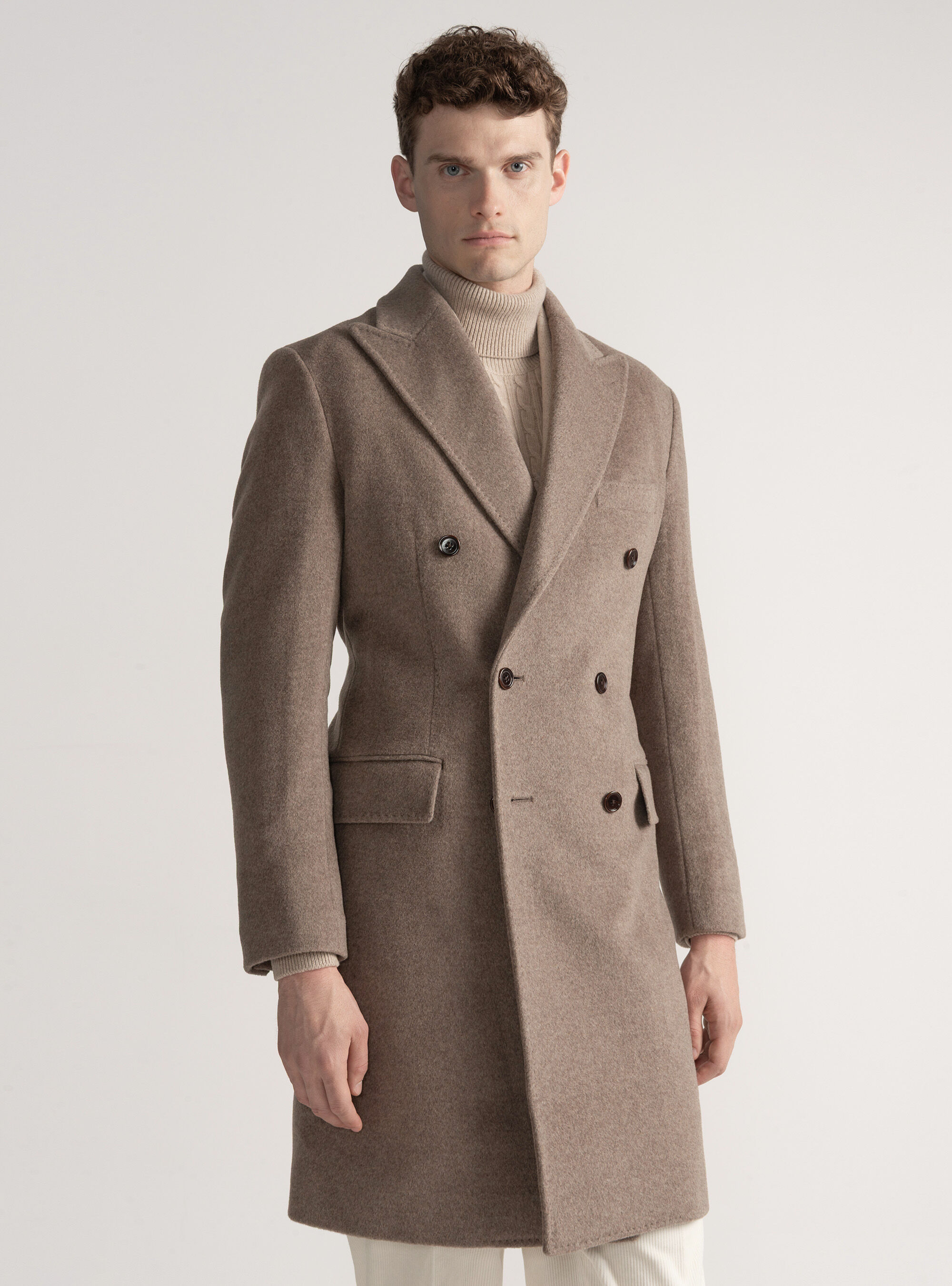 Cappotto doppiopetto in lana e cashmere