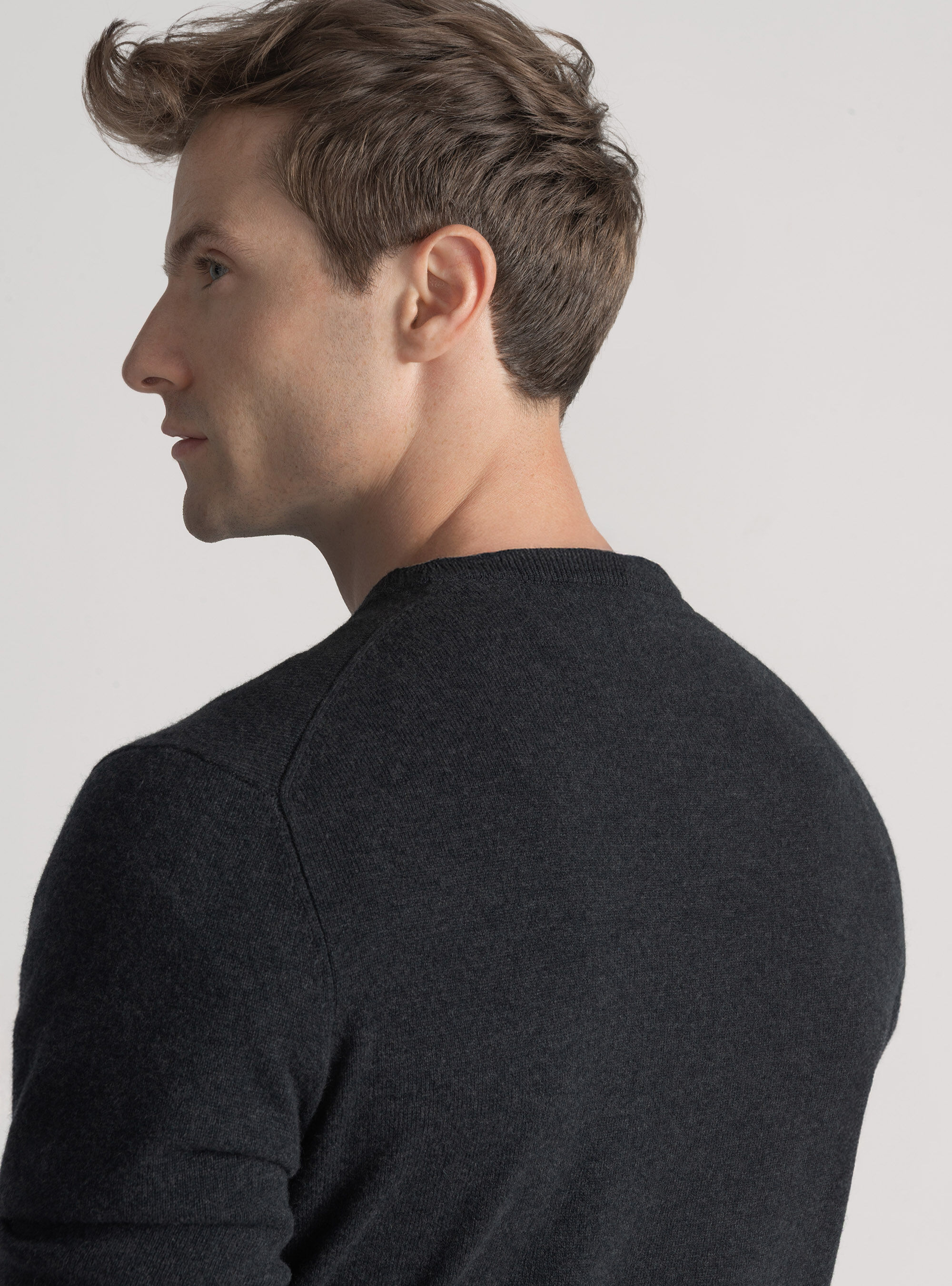 Maglia scollo a V in lana merino, ASFALTO