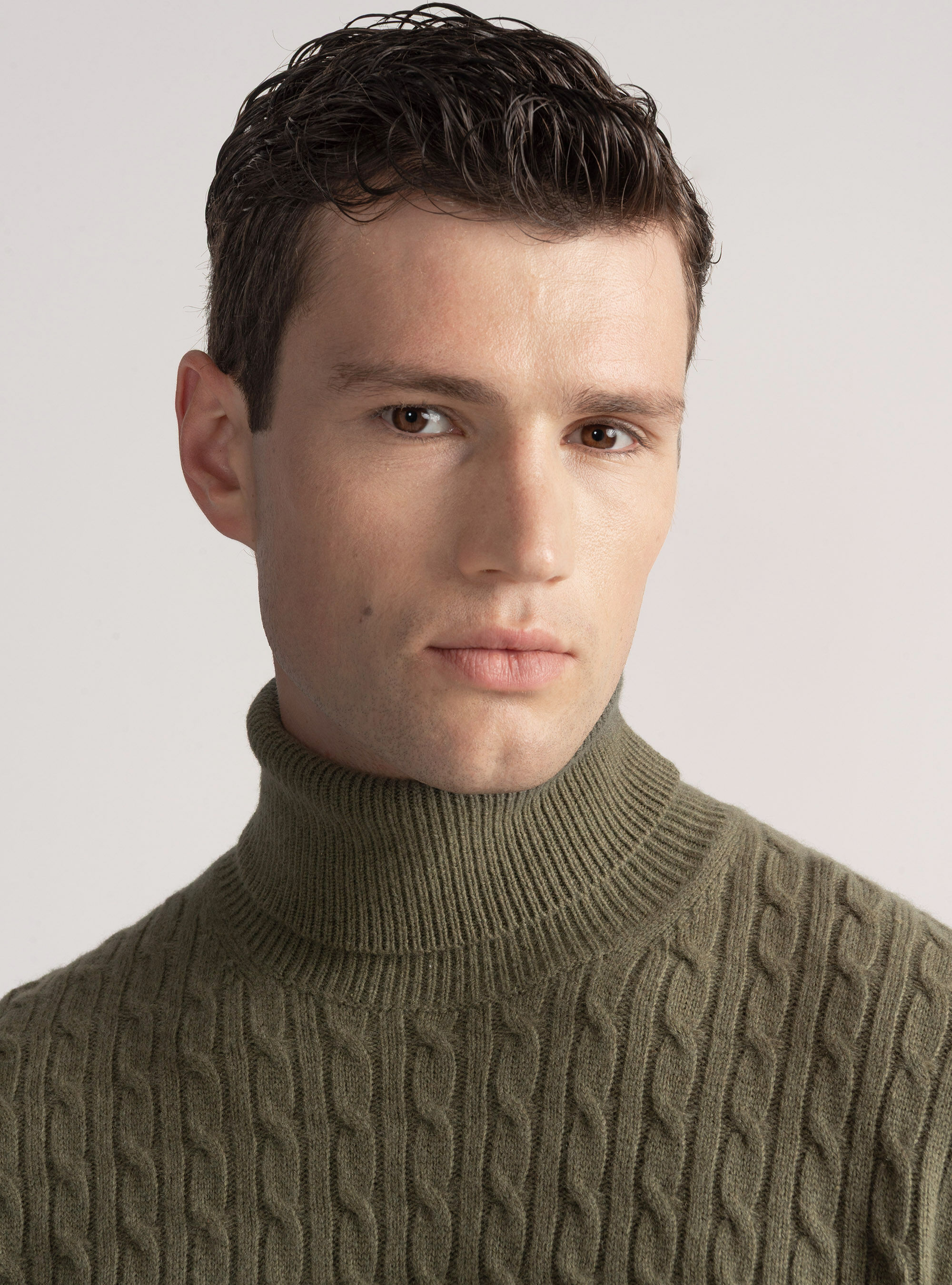 Maglia collo alto con treccia in lana cashmere, SALVIA 0602C