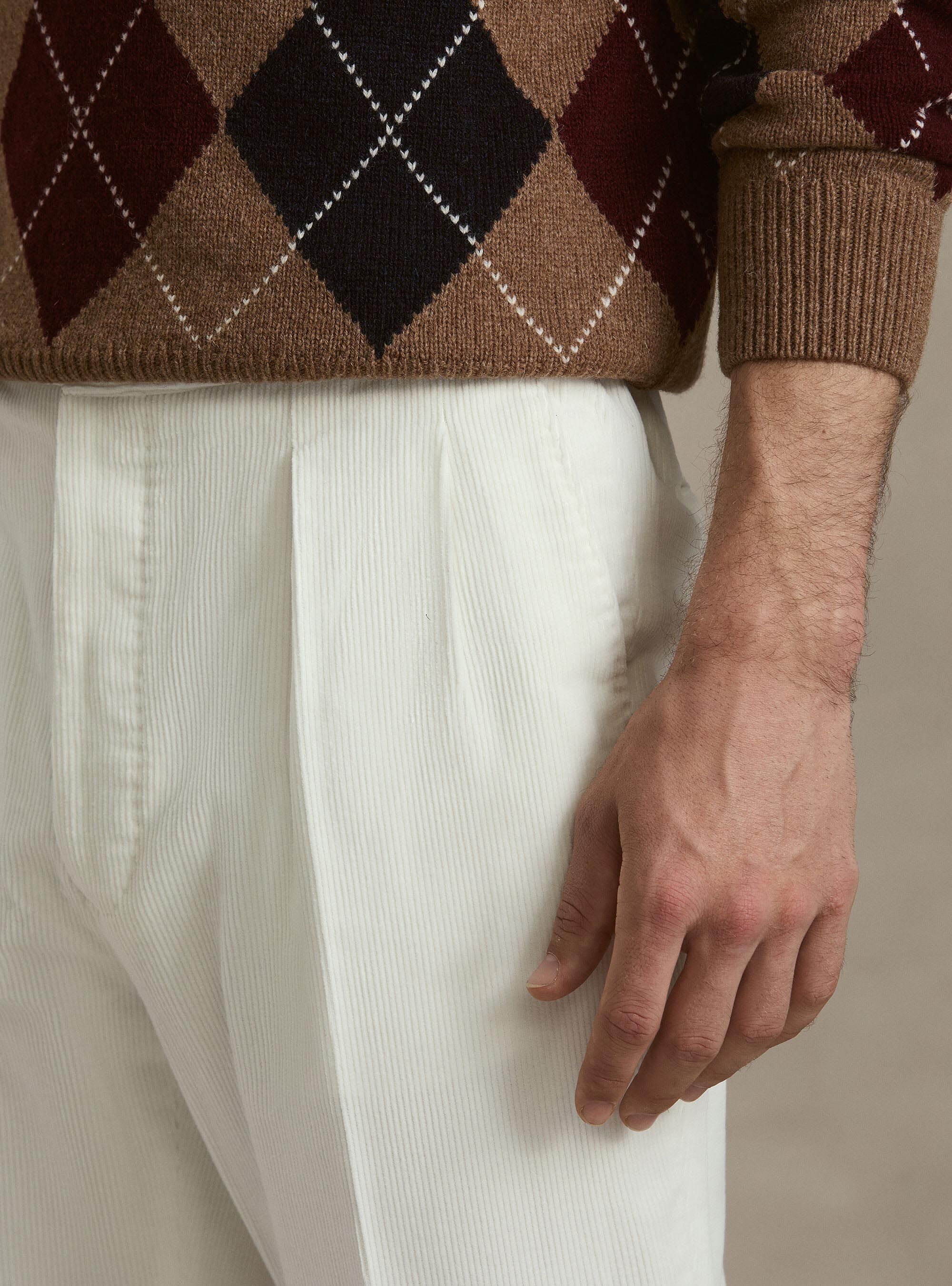 Pantaloni con pince in velluto, BIANCO