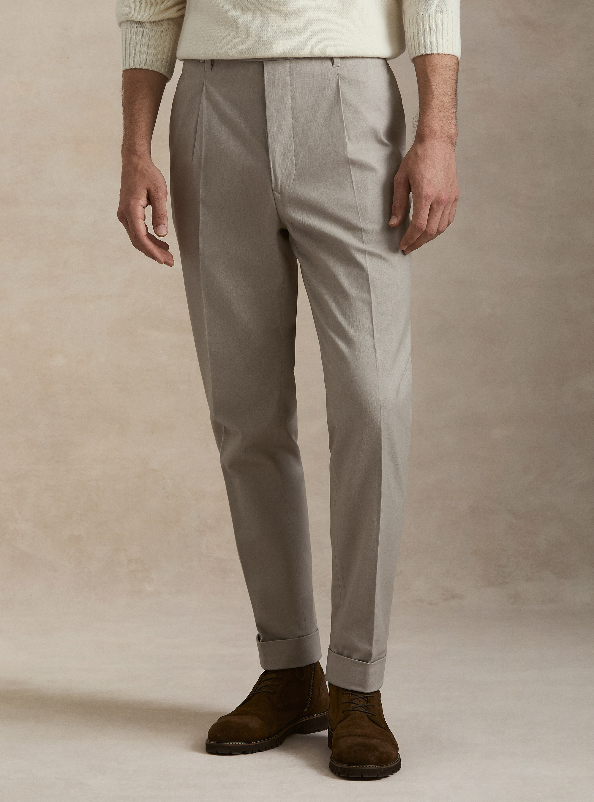 Pantalones de pinzas en sarga de algod&oacute;n y cachemira, CRUDO