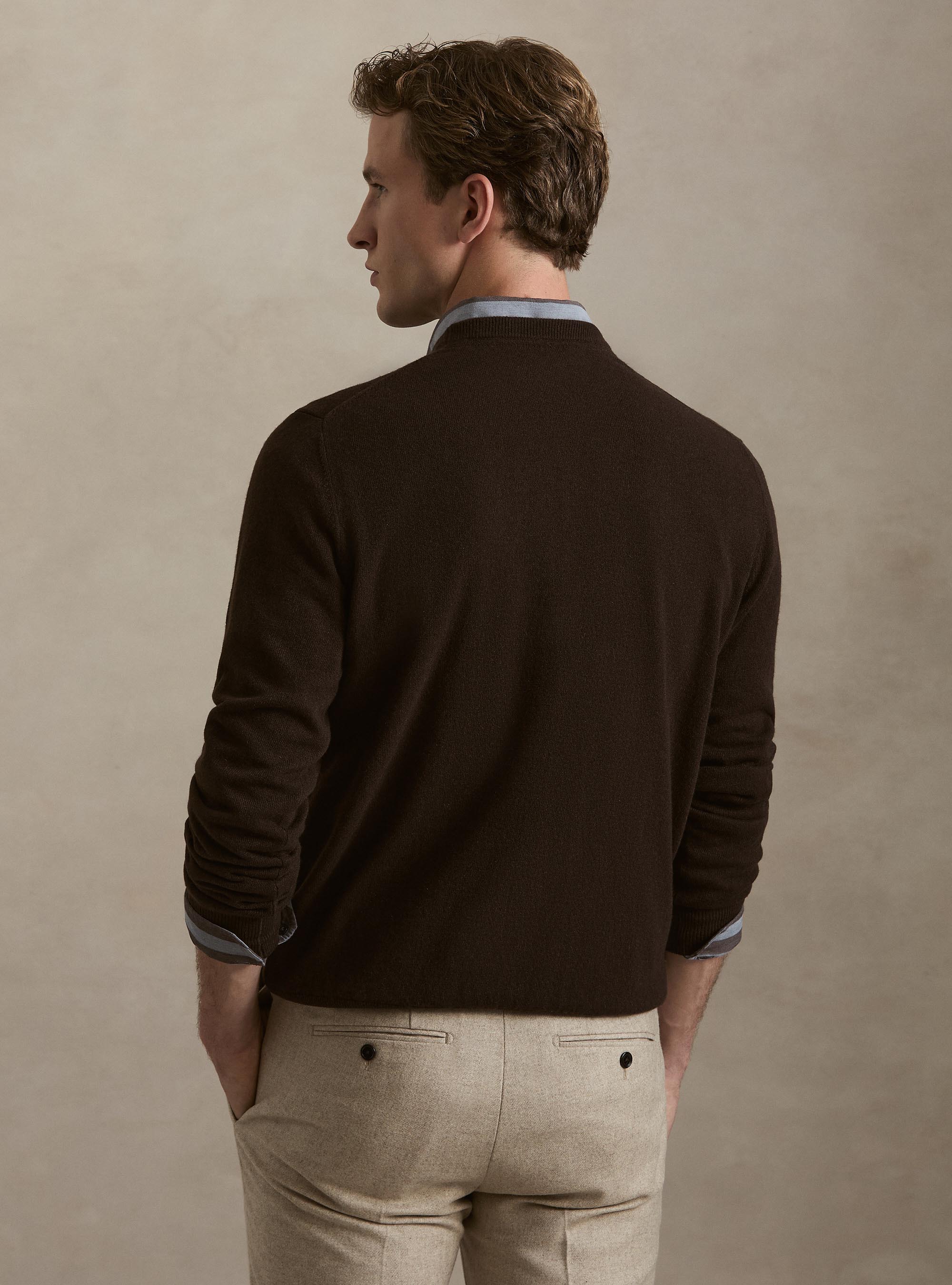 Rundhalspullover aus 100% Kaschmir, MARRONE 0507C