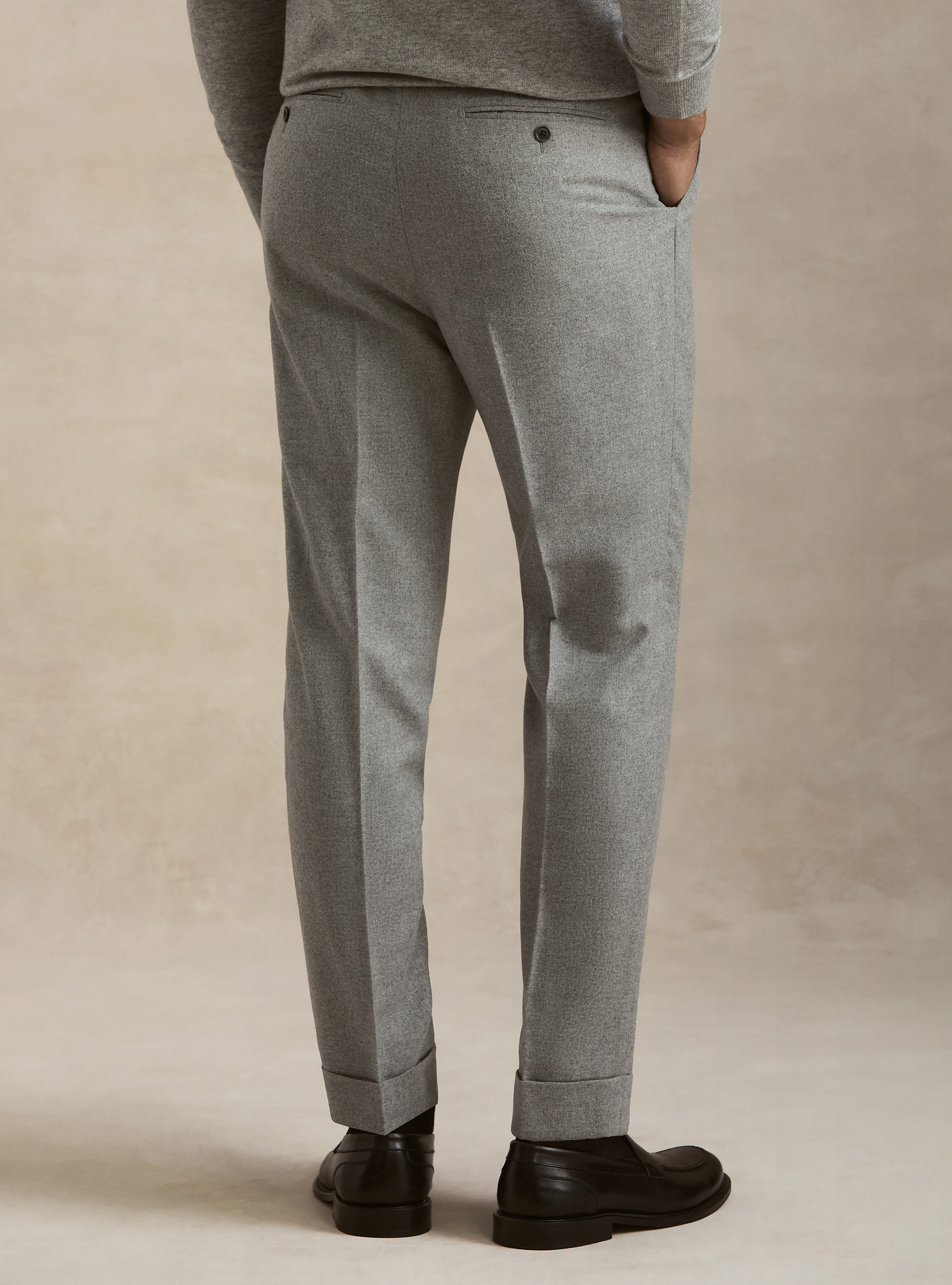 Pantaloni con pince in misto lana leggera, GRIGIO CHIARO