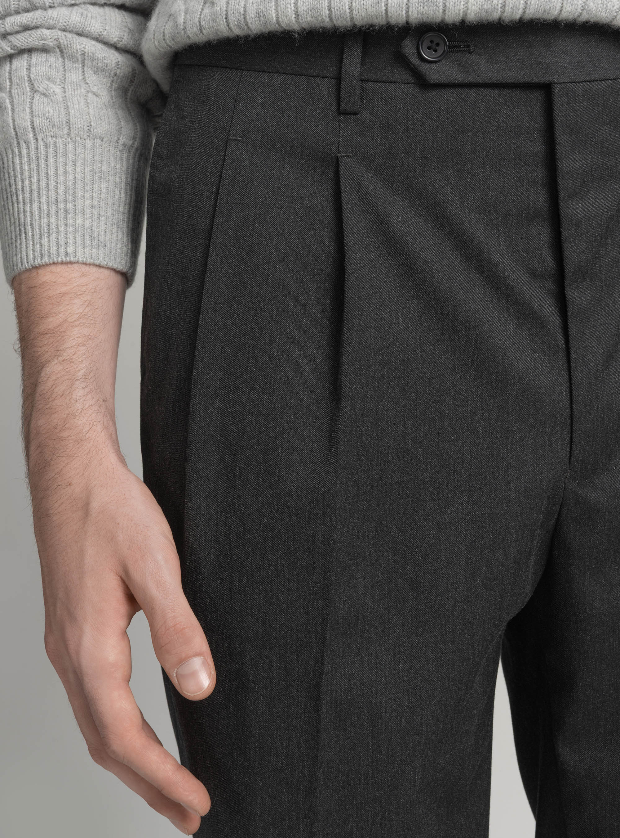 Pantalon classique &agrave; pinces, ASPHALTE