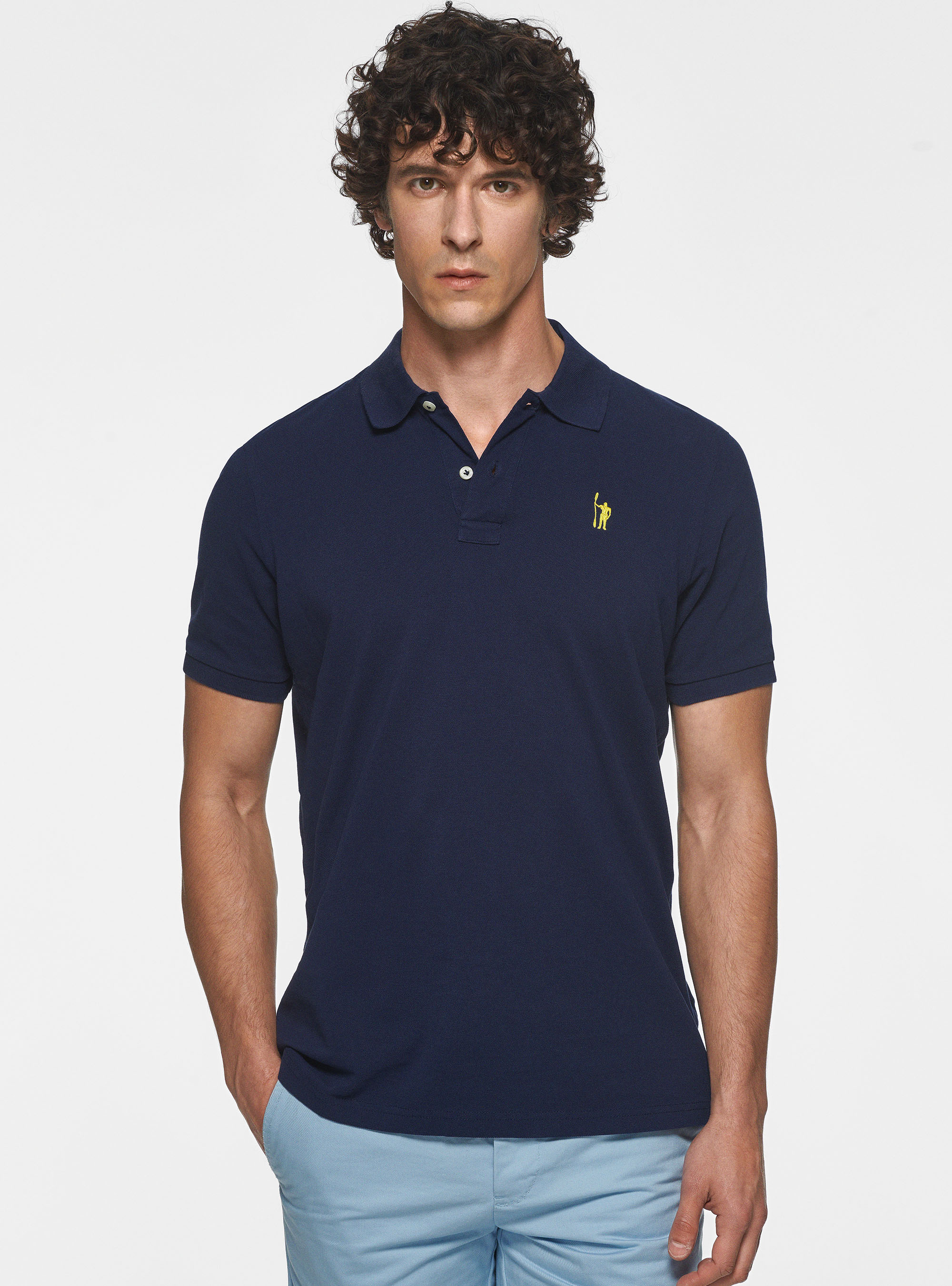 Polo en piqu&eacute; avec broderie, BLEU