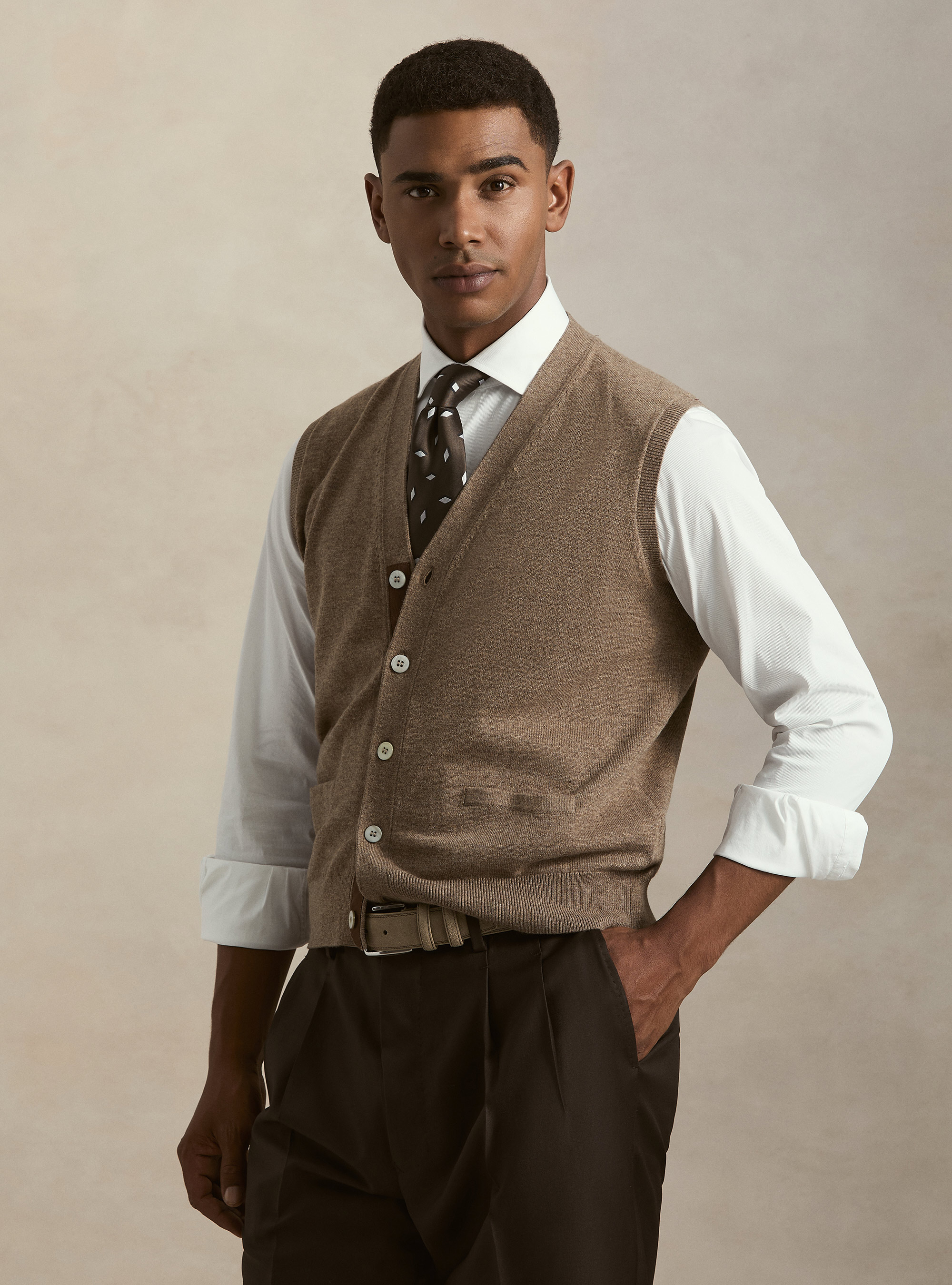 Gilet con bottoni in maglia misto lana, FANGO