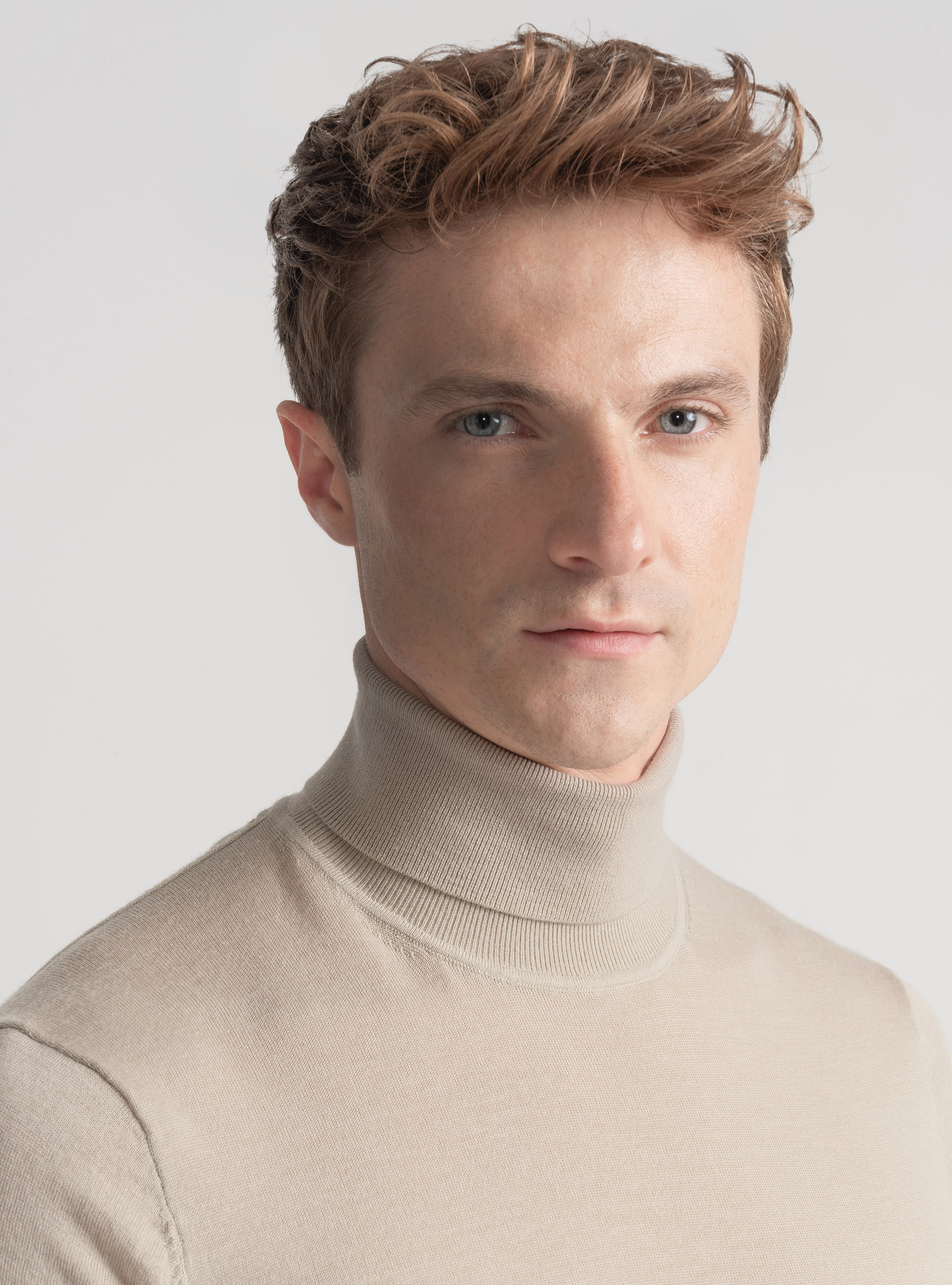 Turtleneck in pure extra-fine merino wool, SAND