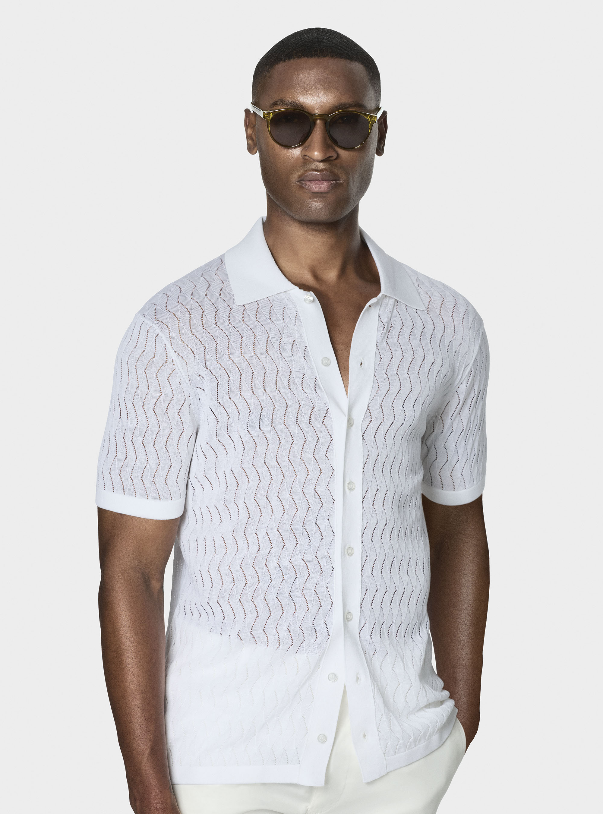 Polo de punto perforado de algod&oacute;n y seda, BLANCO