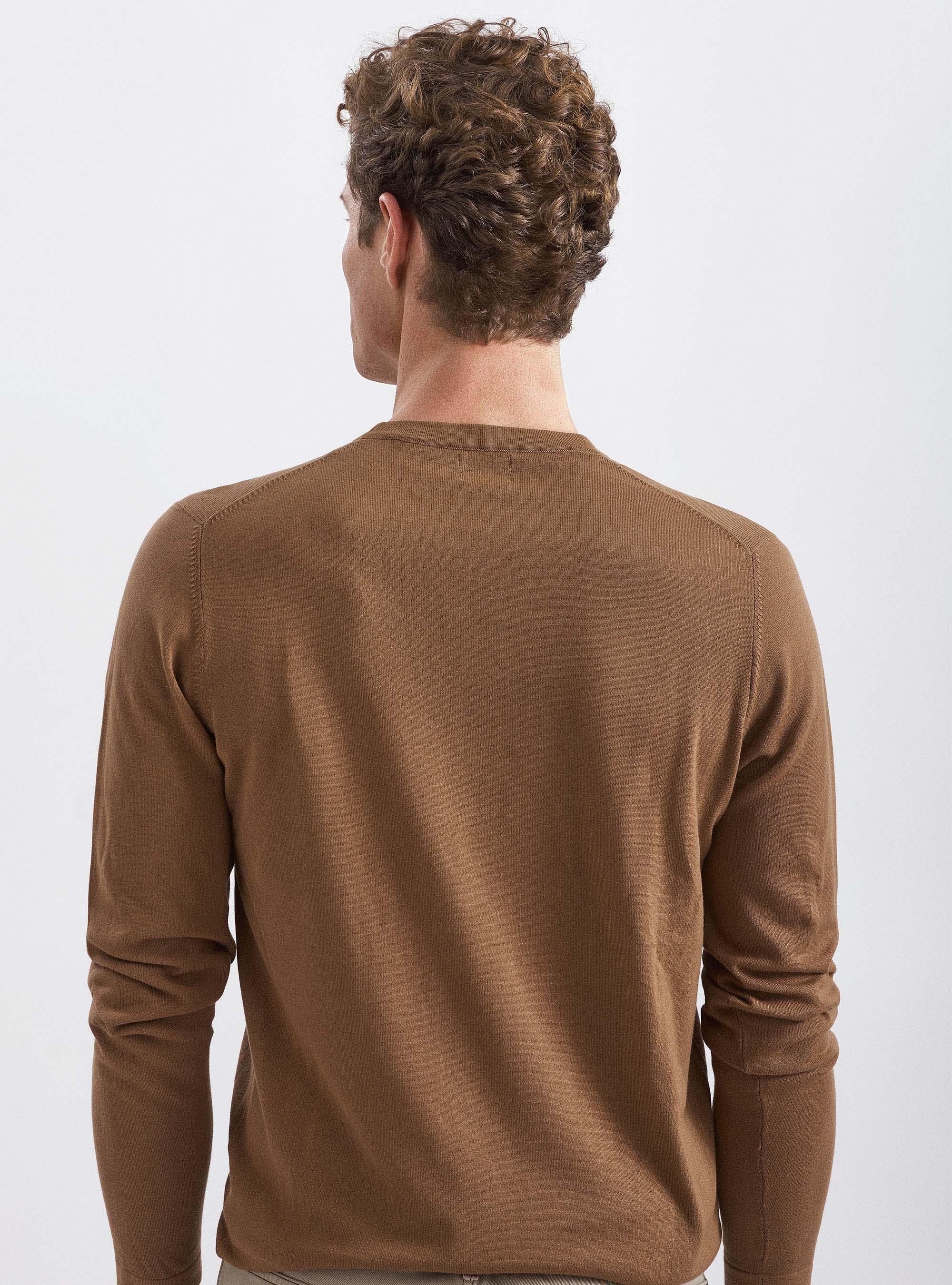Jersey de crep&eacute; de algod&oacute;n con cuello redondo, TORTORA 0542C