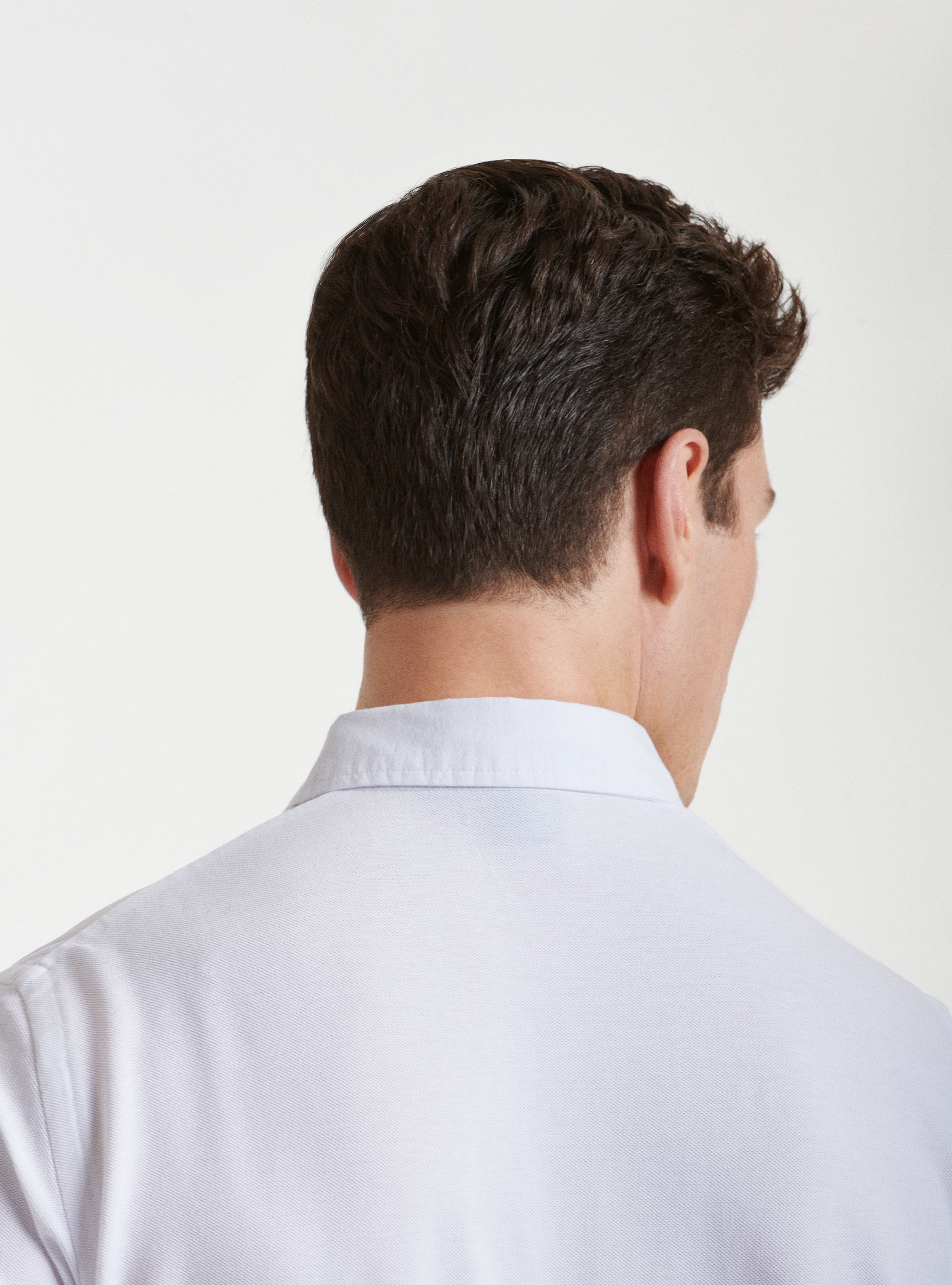 Polo in piquet con collo camicia, BIANCO