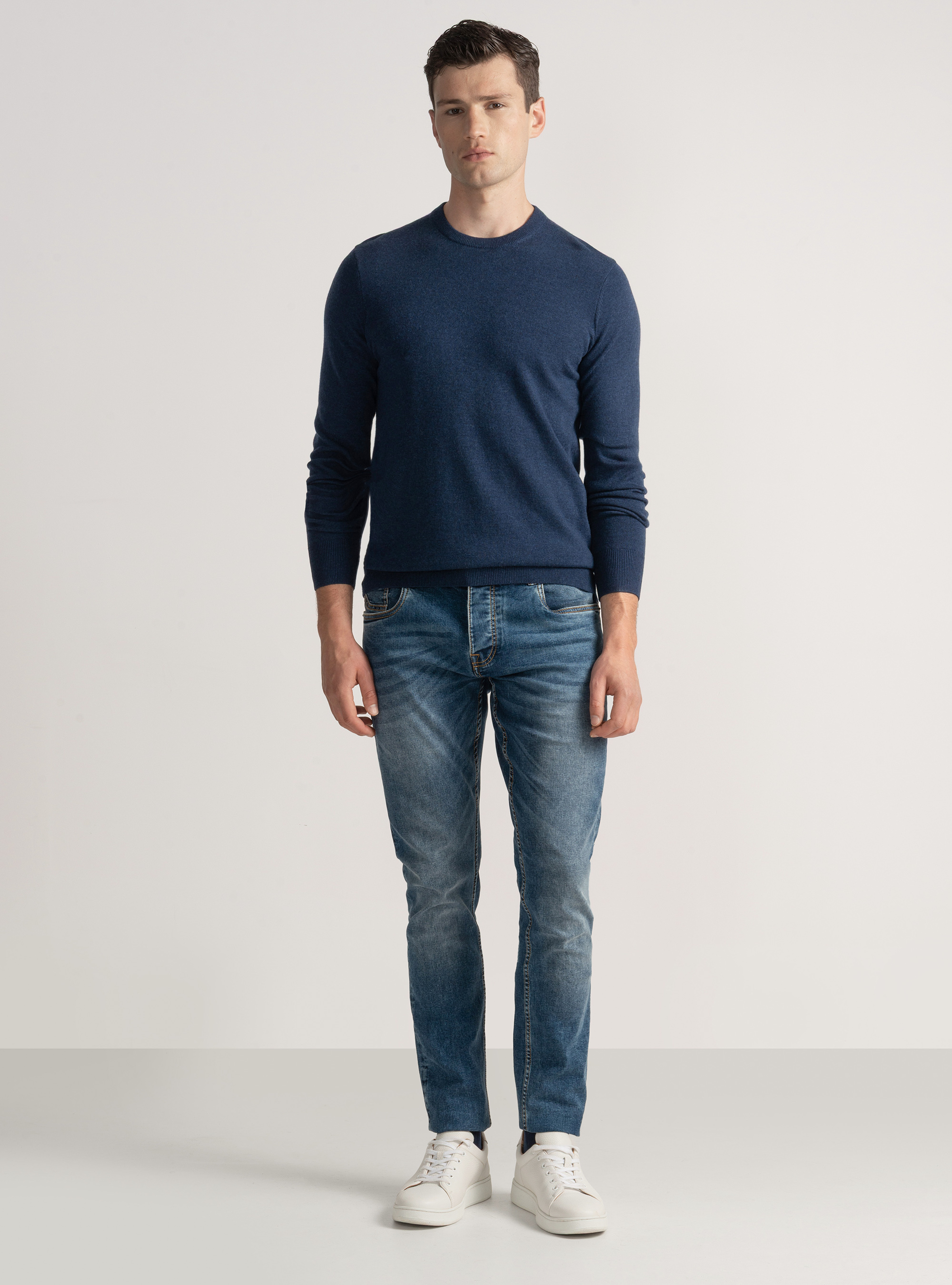 Maglia girocollo in misto lana, INCHIOSTRO