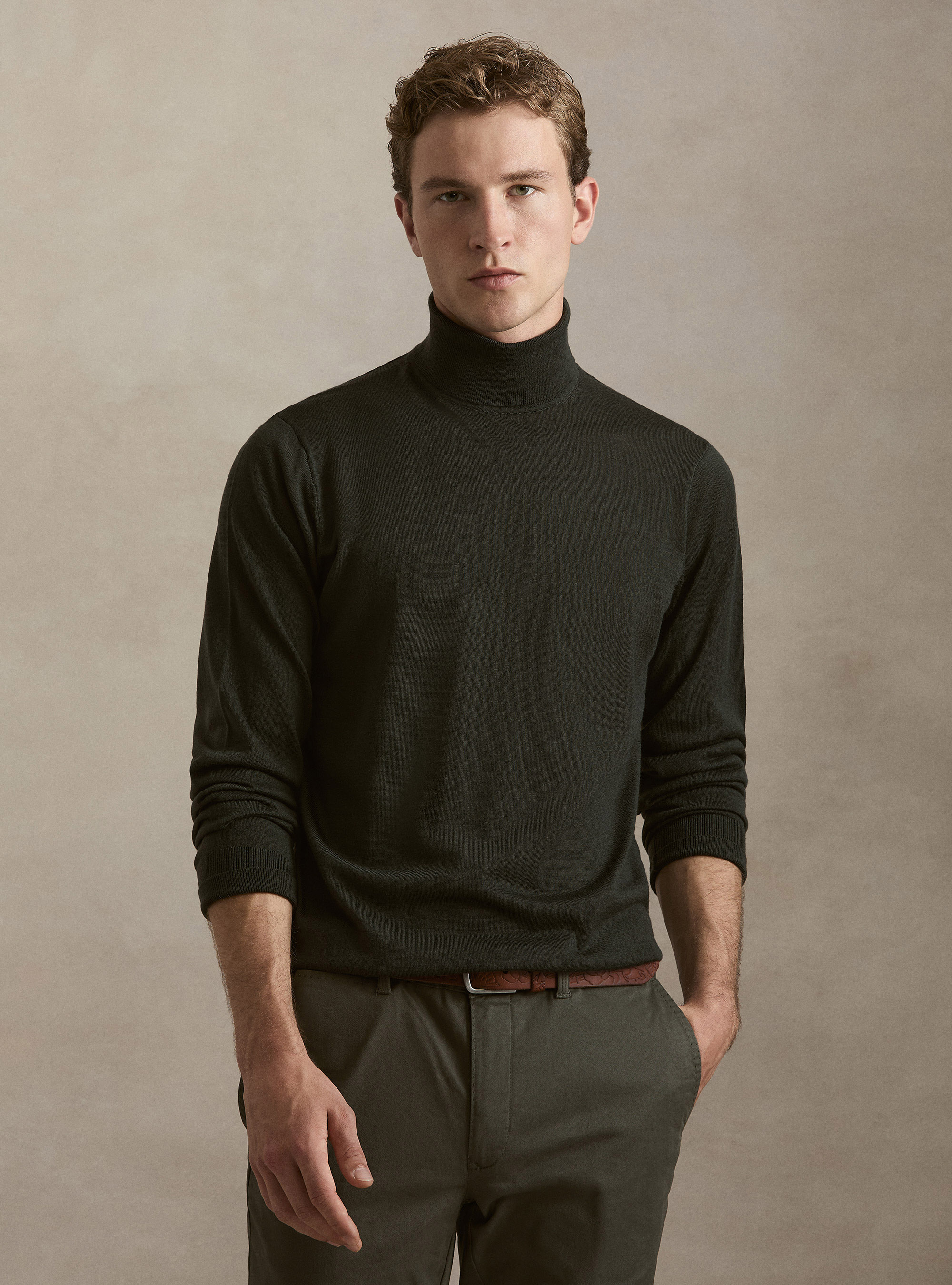 Rollkragenpullover aus reiner extrafeiner Merinowolle, MILITARE 0609C