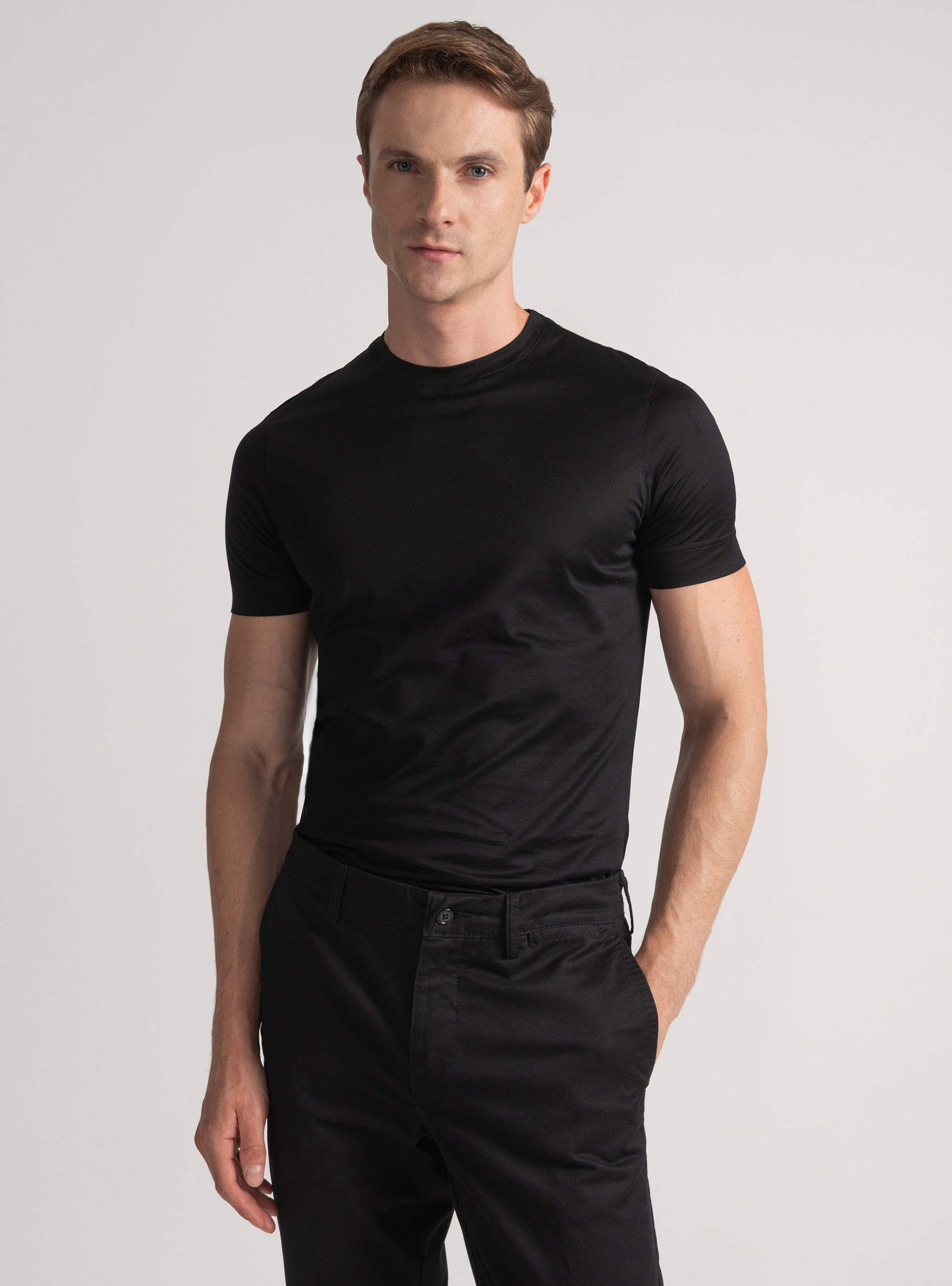 Kurz&auml;rmeliges T-Shirt aus schottischem Garn, NERO 0100C