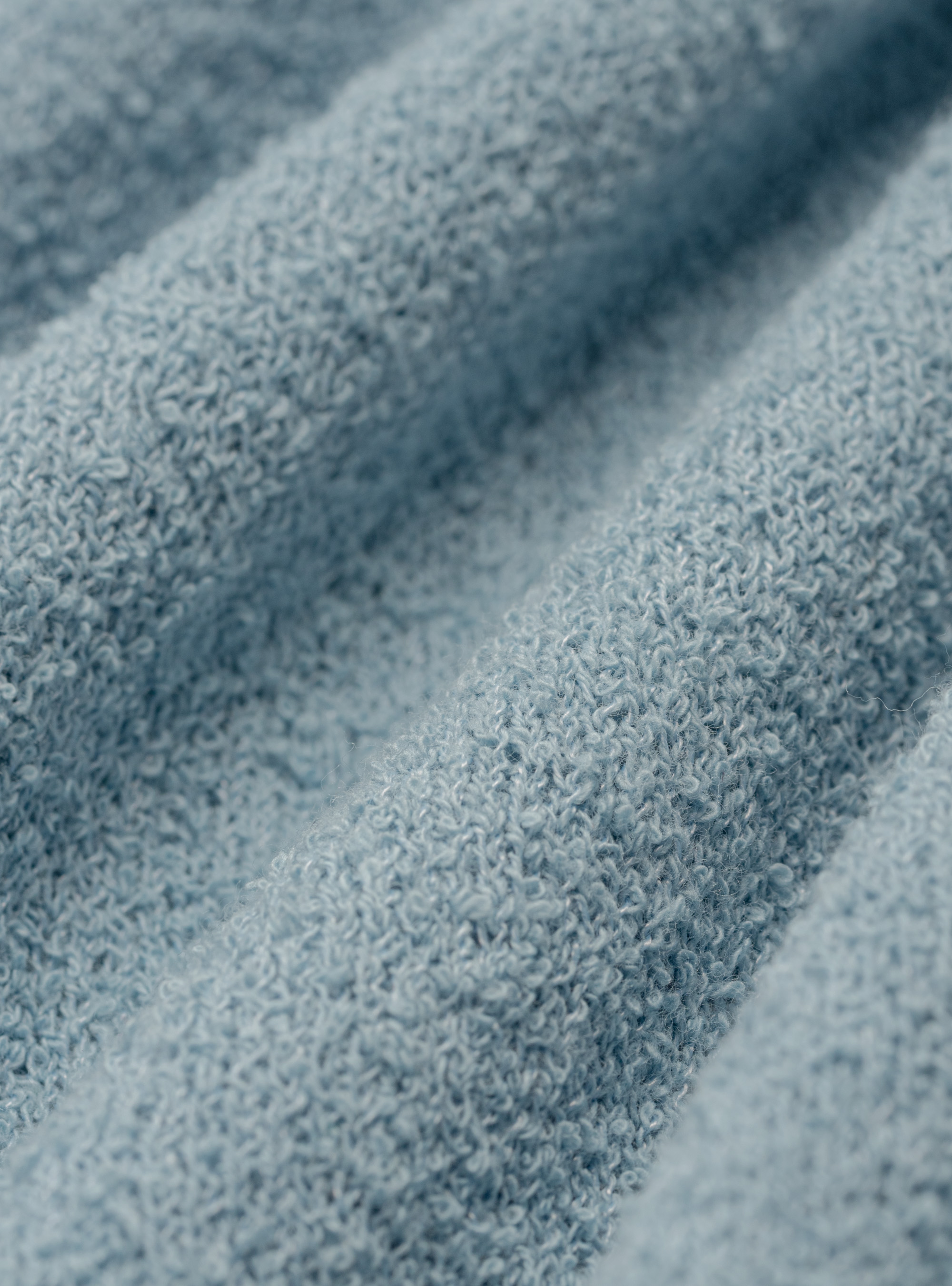Maglia girocollo in misto cotone boucl&egrave;, AZZURRO