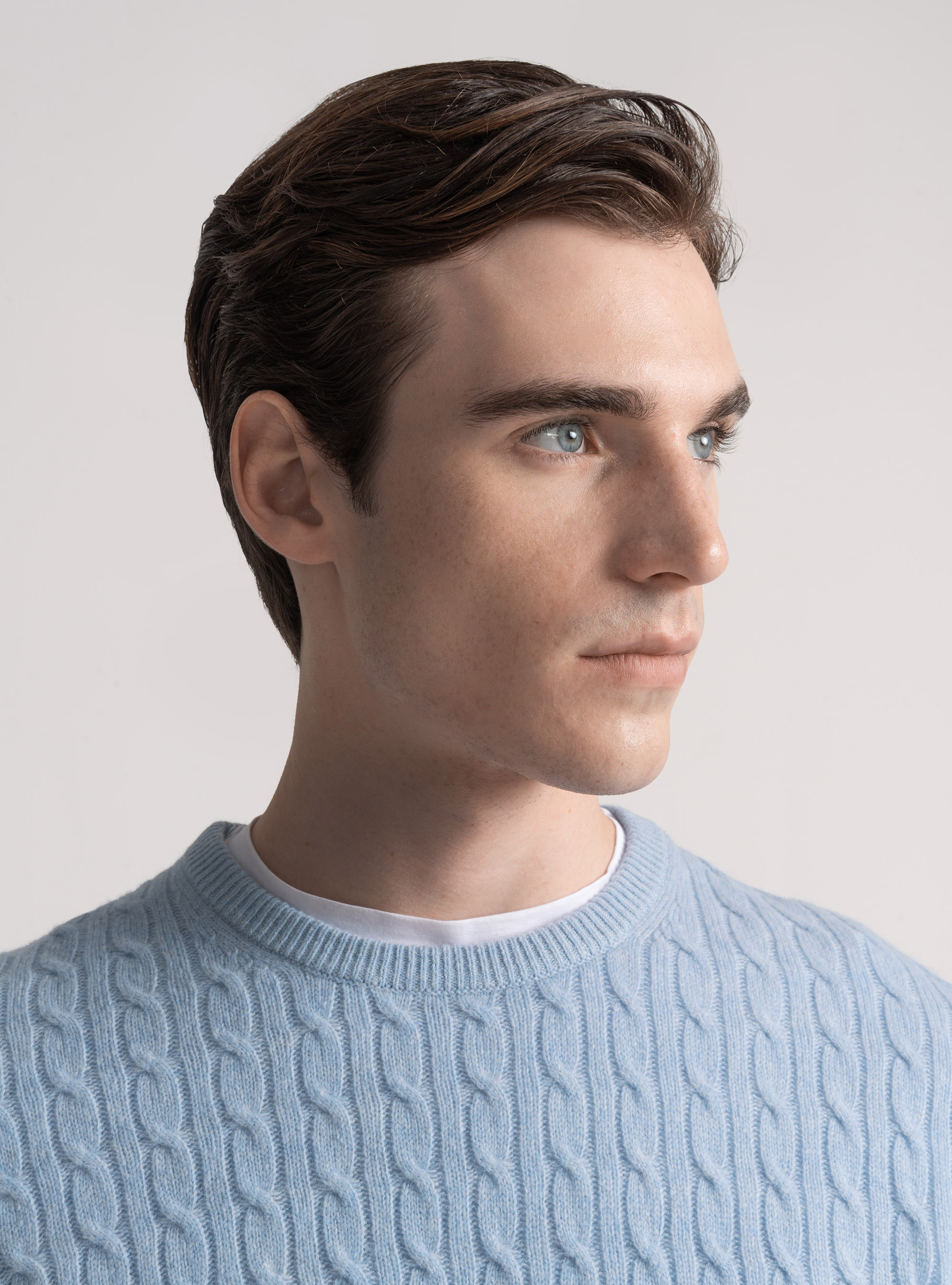 Maglia girocollo con treccia in lana e cashmere, AZZURRO POLVERE 0283C