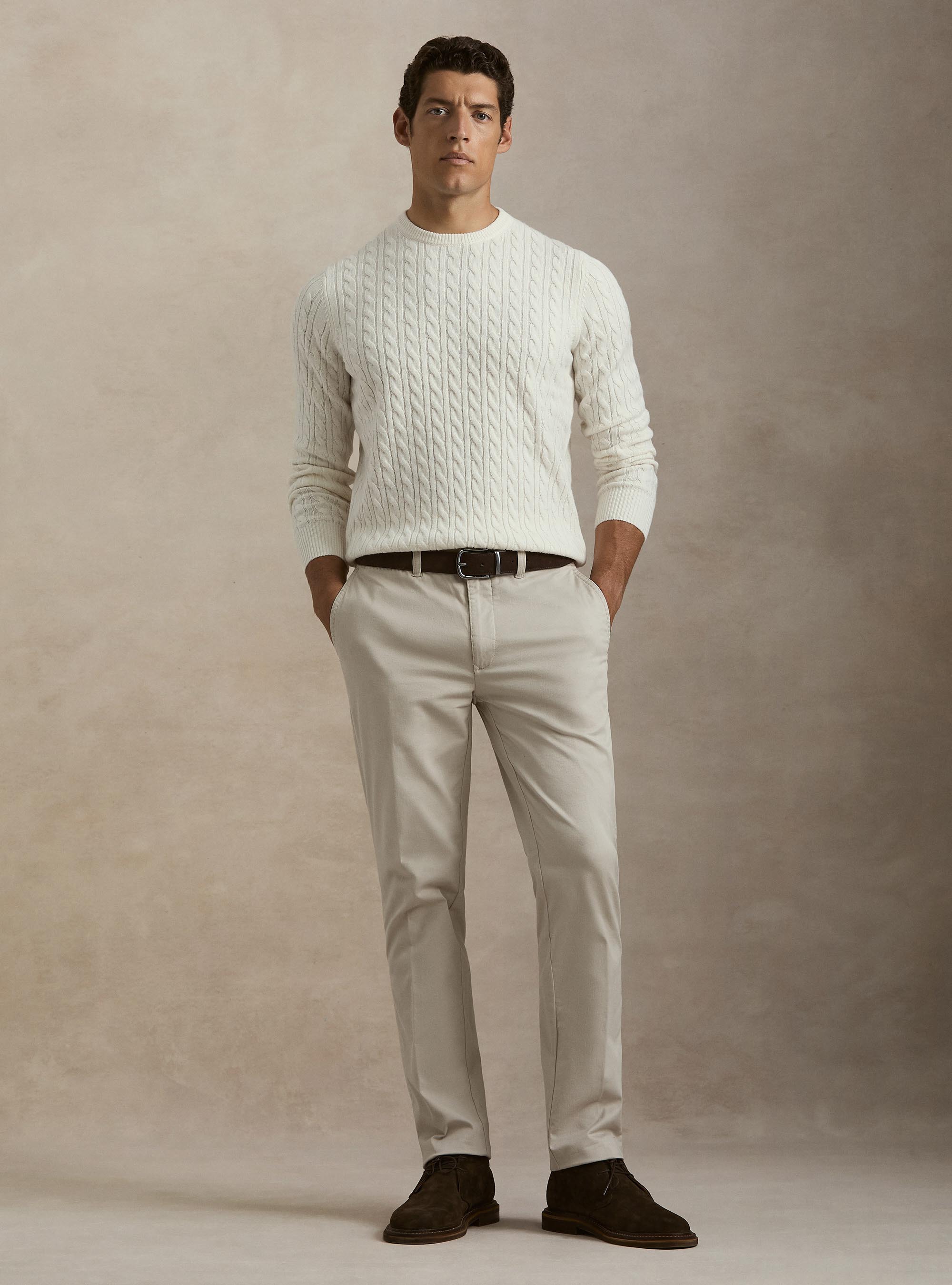 Cable-knit crewneck sweater in wool-cashmere blend, WHITE