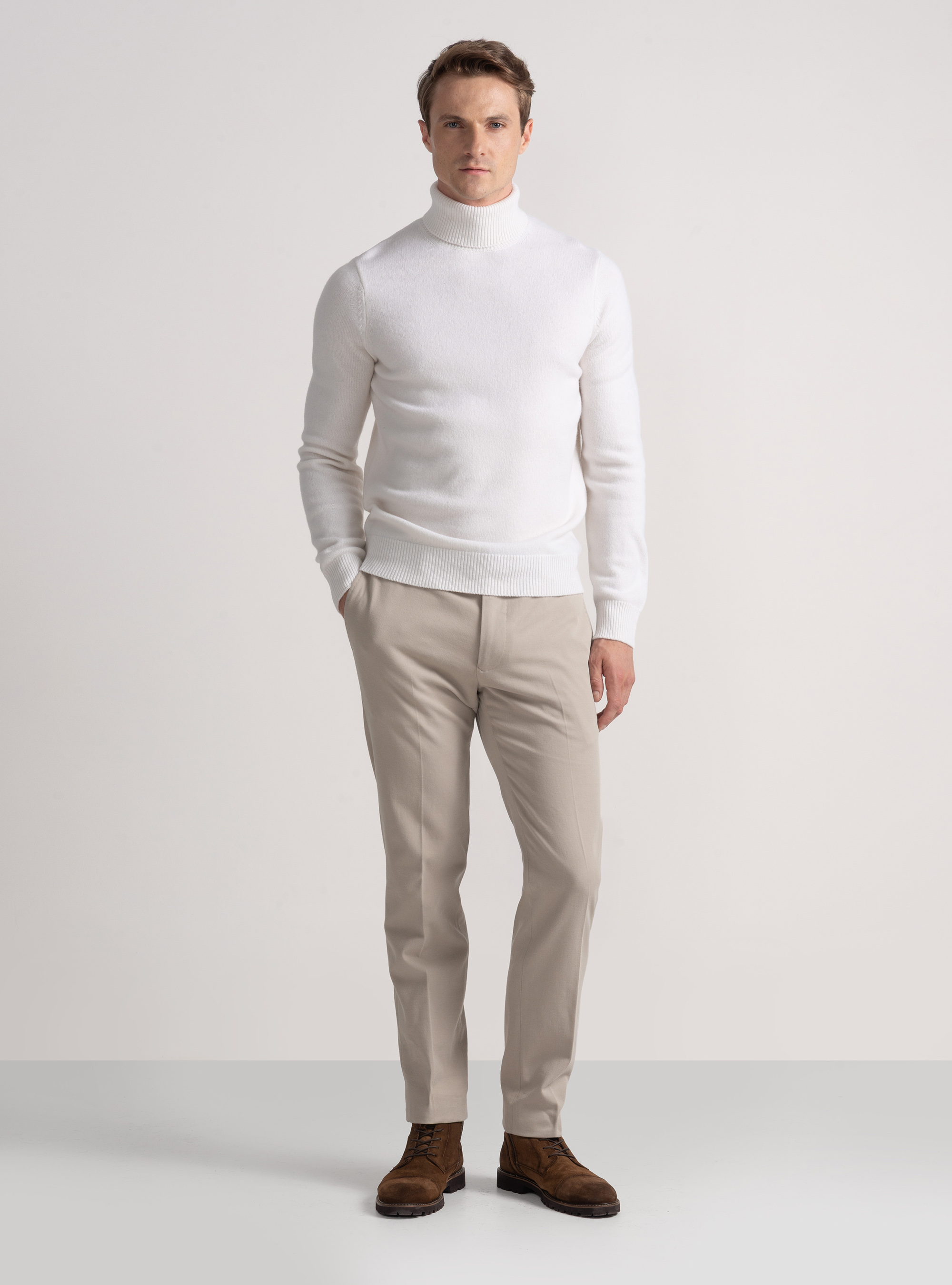 Rollkragenpullover aus Merinowolle, BIANCO 0099C