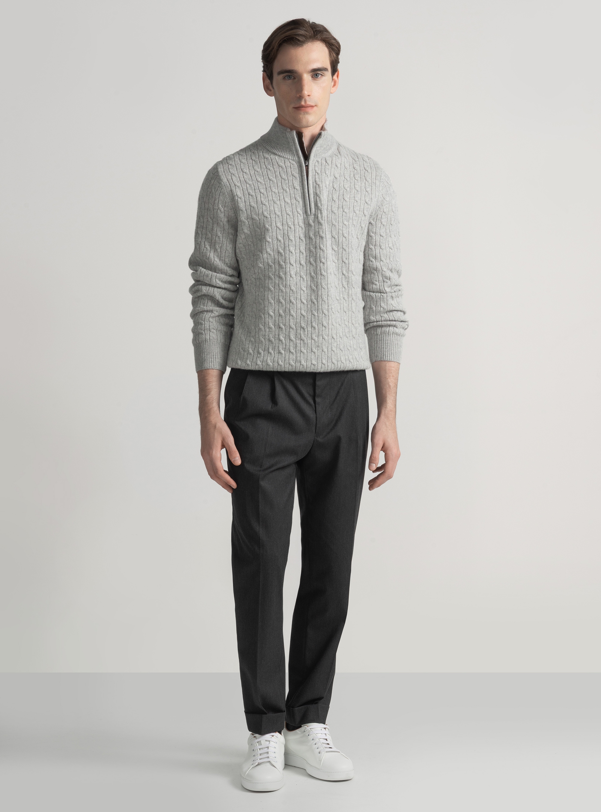 Trikot mit Rundhalsausschnitt und Borte aus Kaschmirwolle, GRIGIO CHIARO MEL 0150C