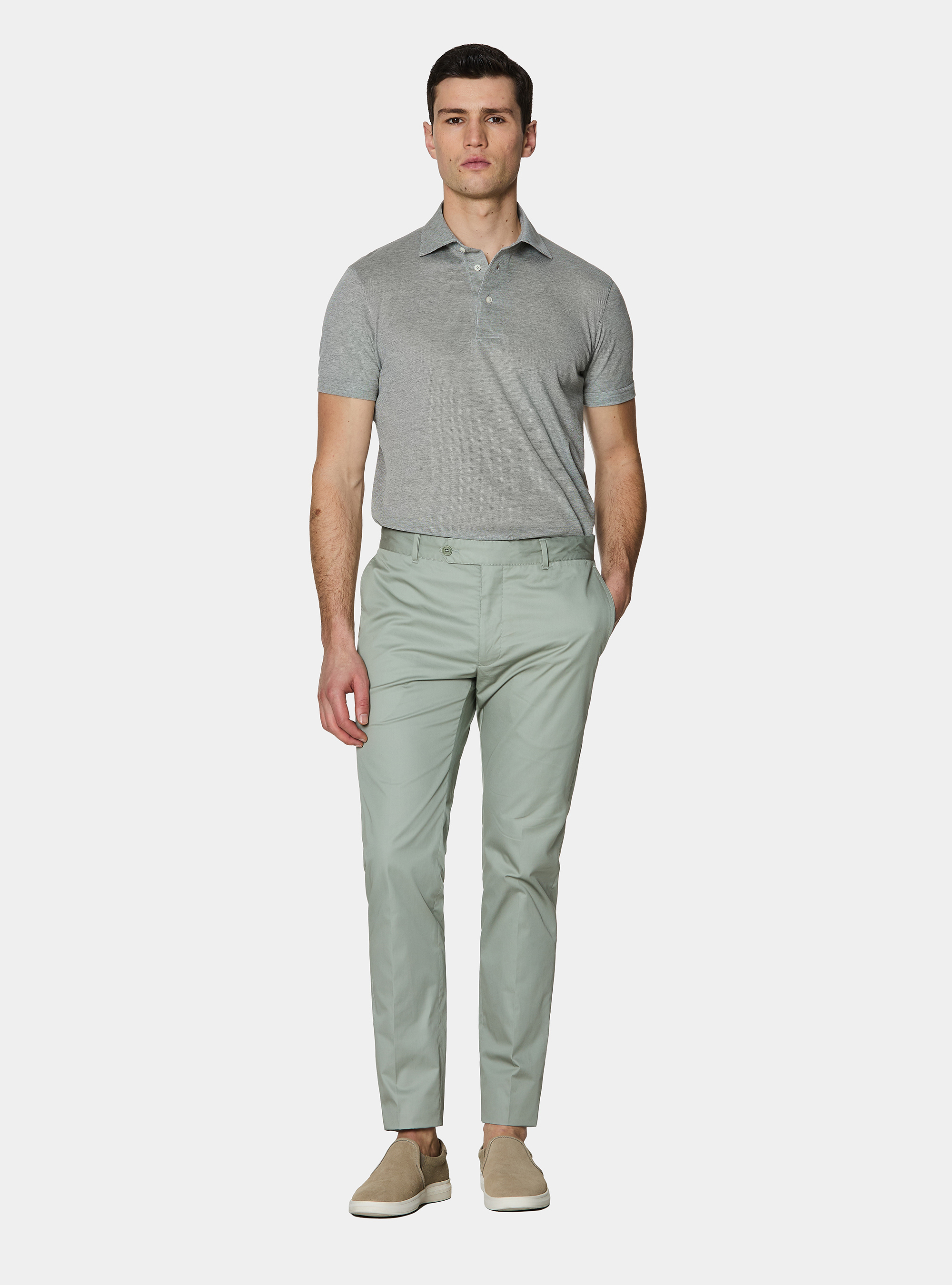 Pantalon chino slim en serg&eacute; l&eacute;ger, VERDE GIADA 0655C
