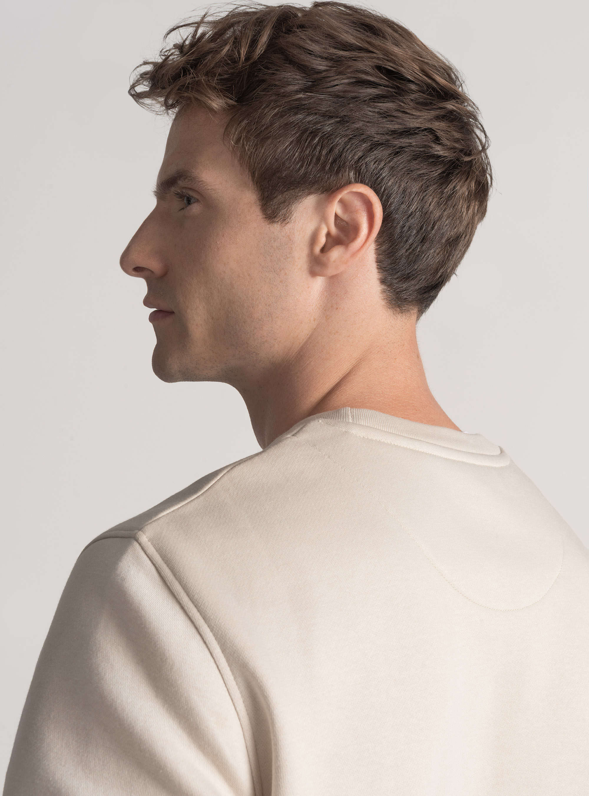 Sweatshirt &agrave; col rond avec logo, &Atilde; CRU