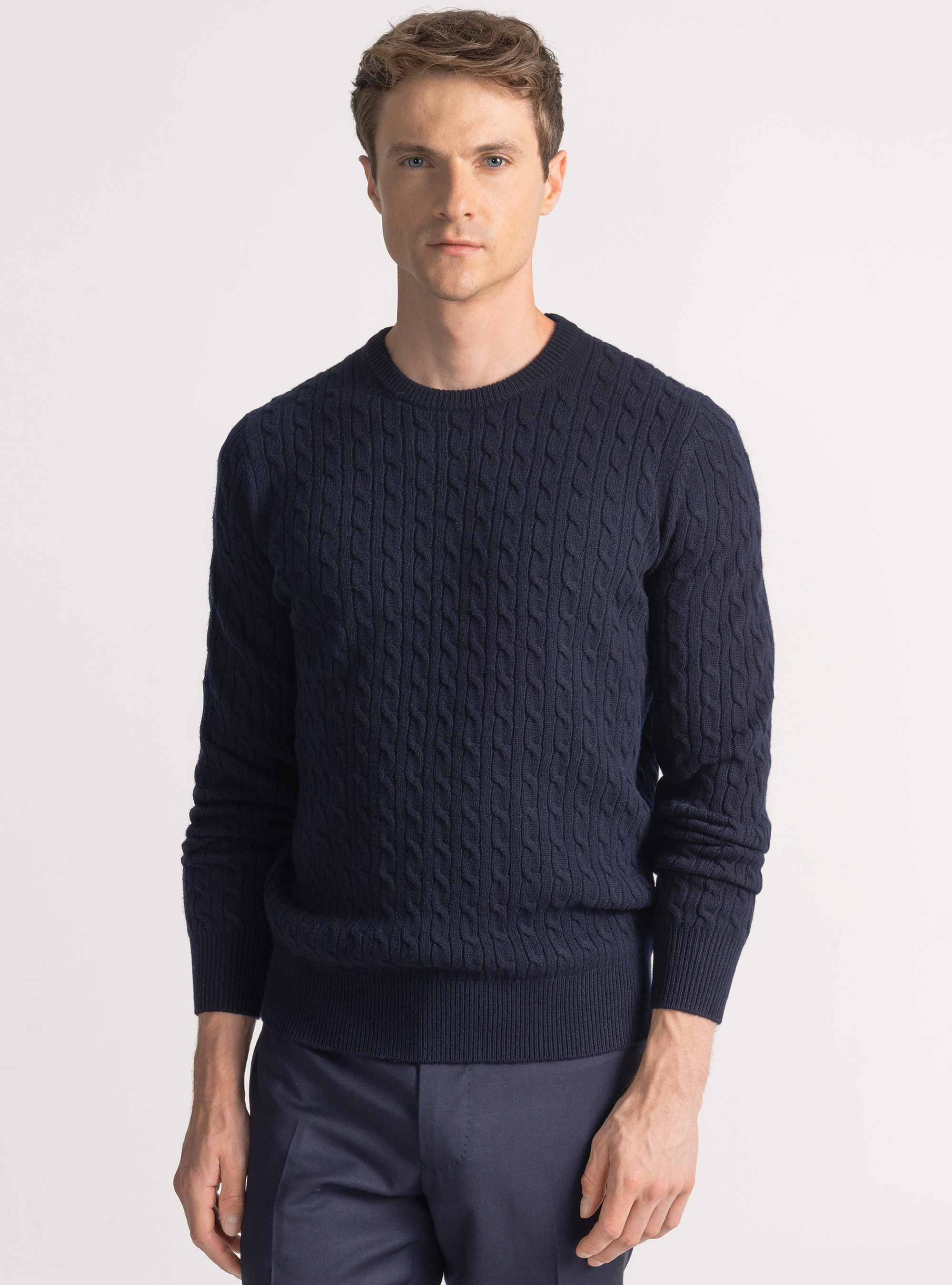 Maglia girocollo con treccia in lana e cashmere, BLU NAVY