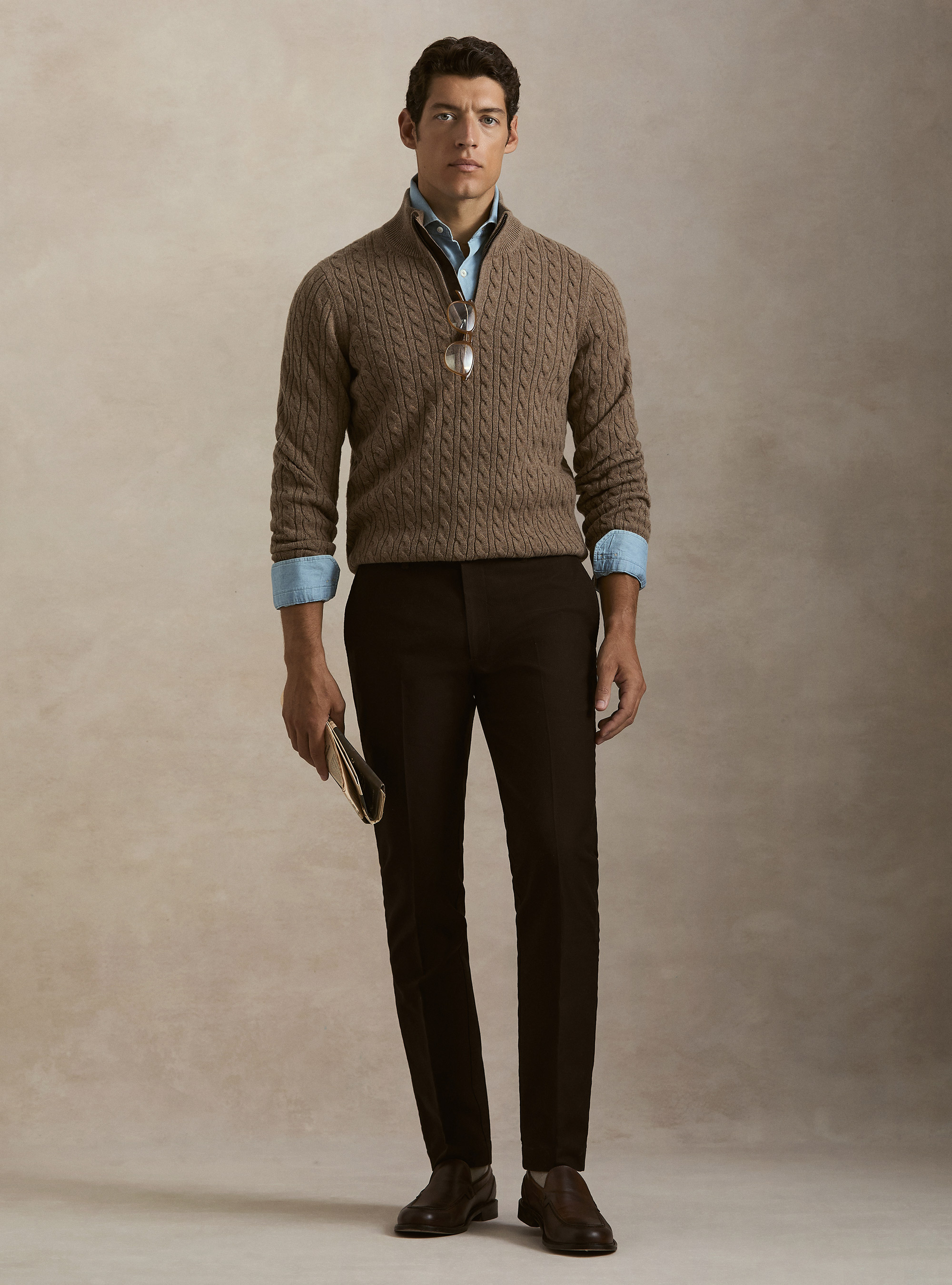 Pantalones chino de algod&oacute;n labrado, MARRON