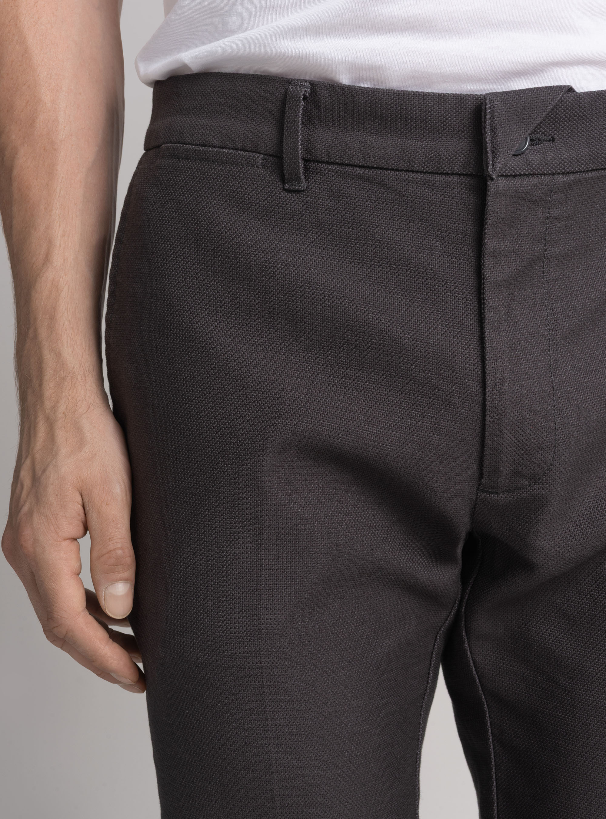 Pantalon slim fit en coton arm&eacute;, ASPHALTE