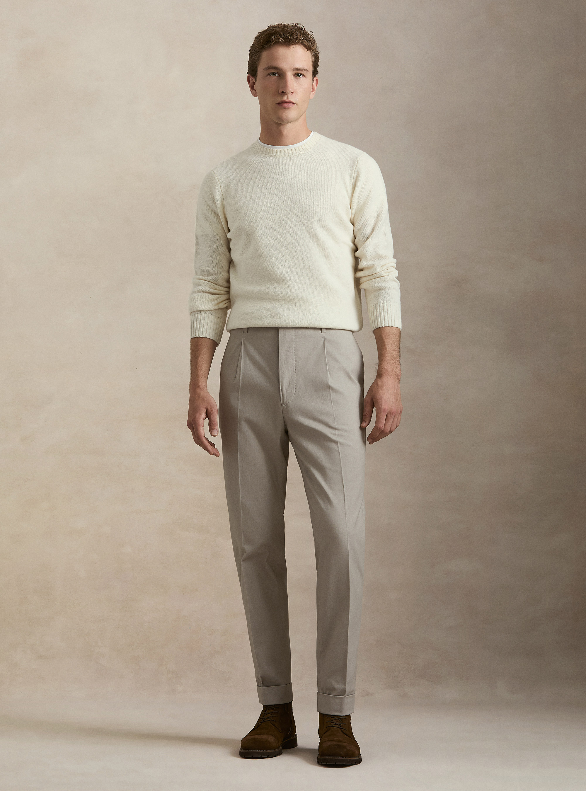 Pantalones de pinzas en sarga de algod&oacute;n y cachemira, CRUDO