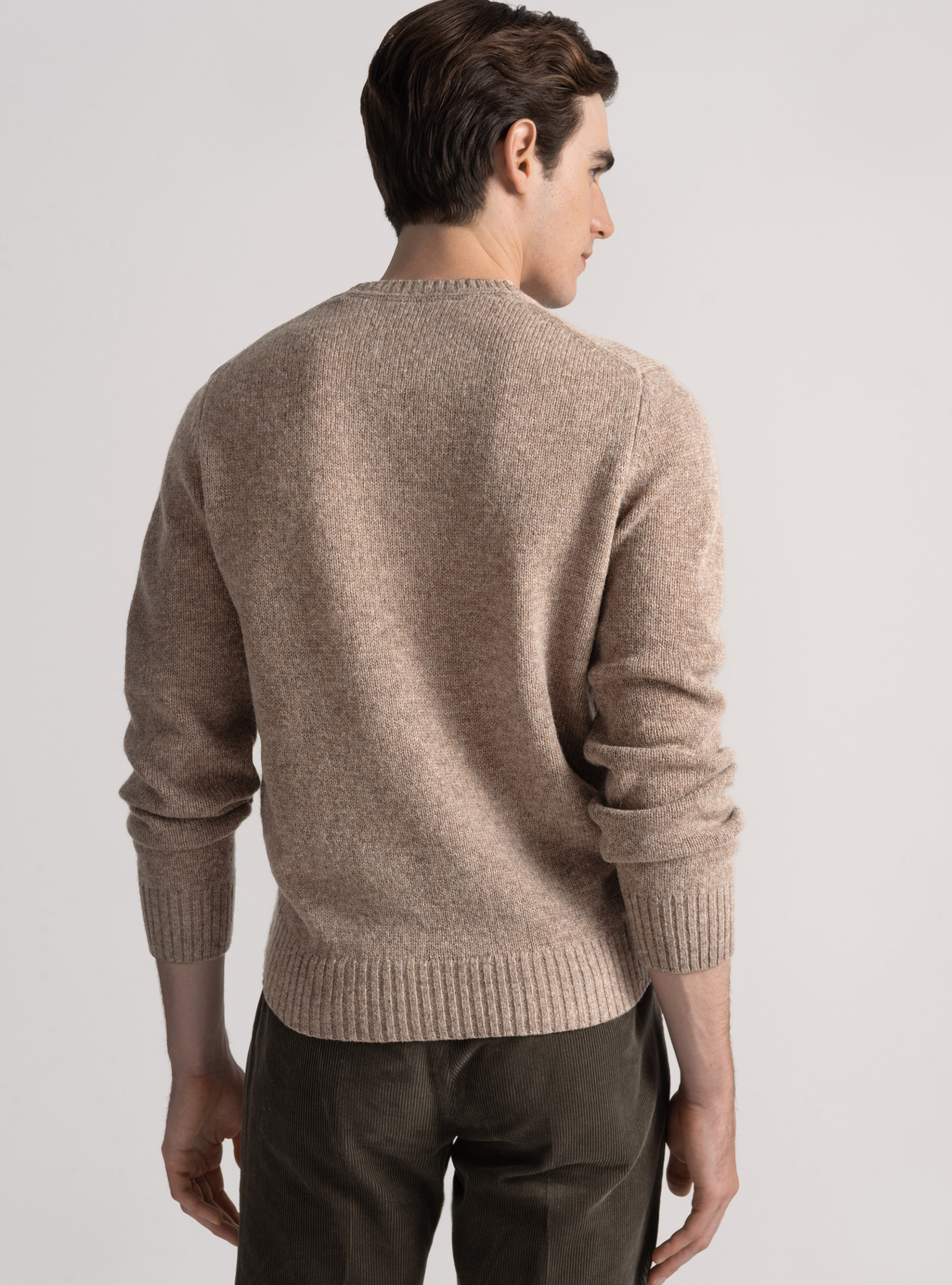 Maglia girocollo in lana shetland, FANGO