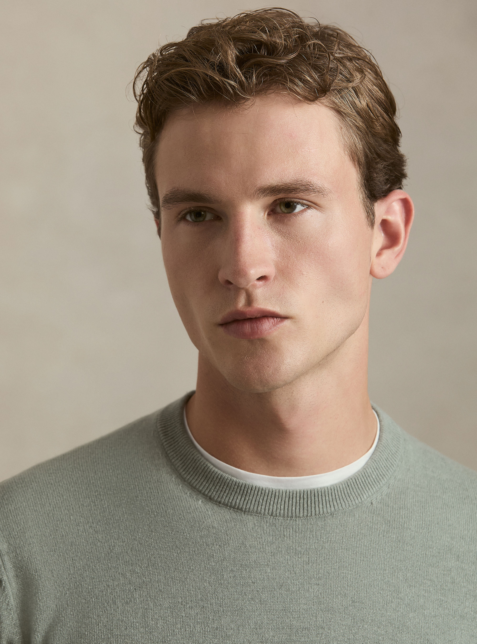 Rundhals-Pullover aus Lambswool und Kaschmir, VERDE GIADA 0655C