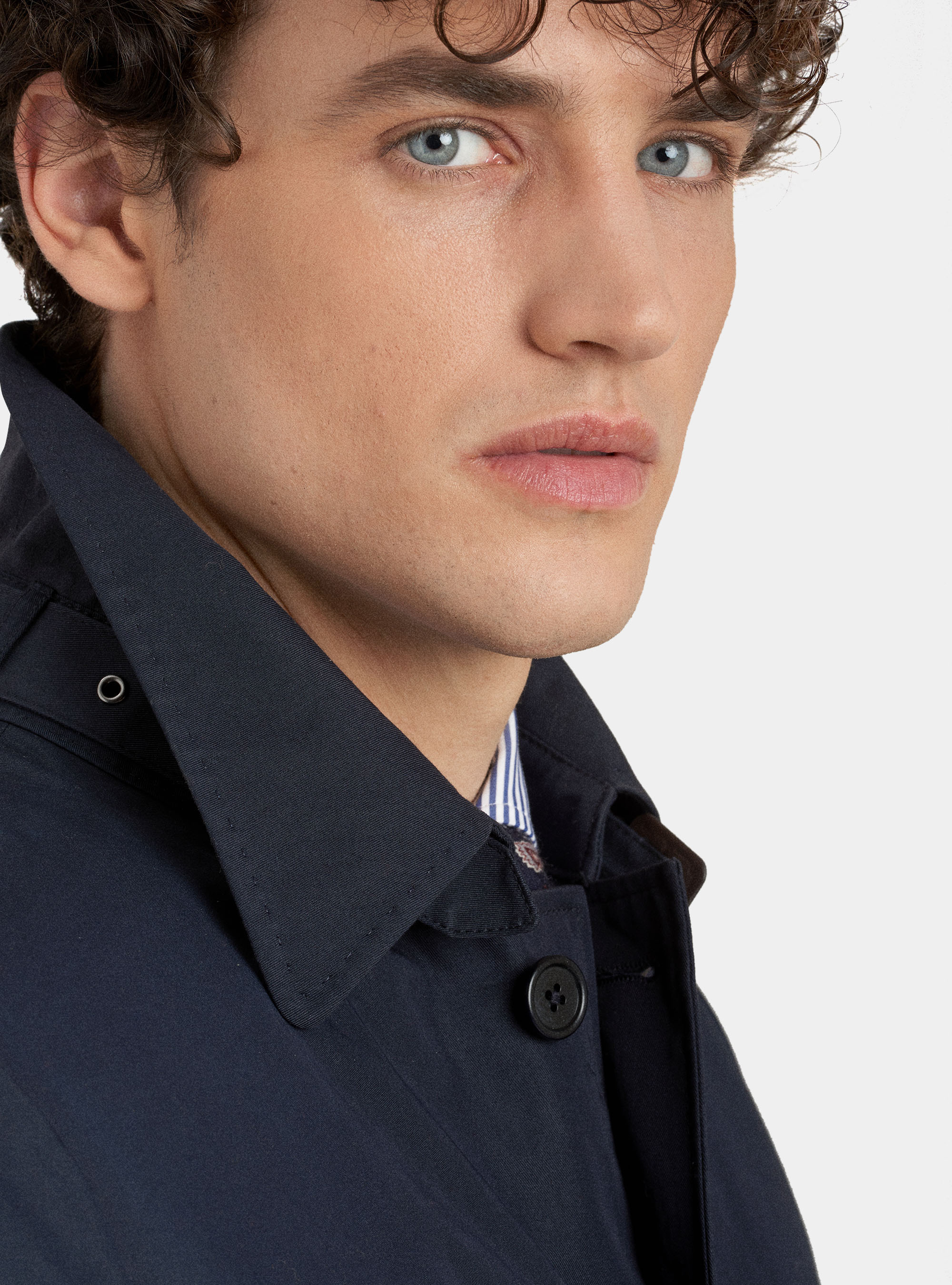 Single-breasted raincoat in technical fabric, NAVY BLUE