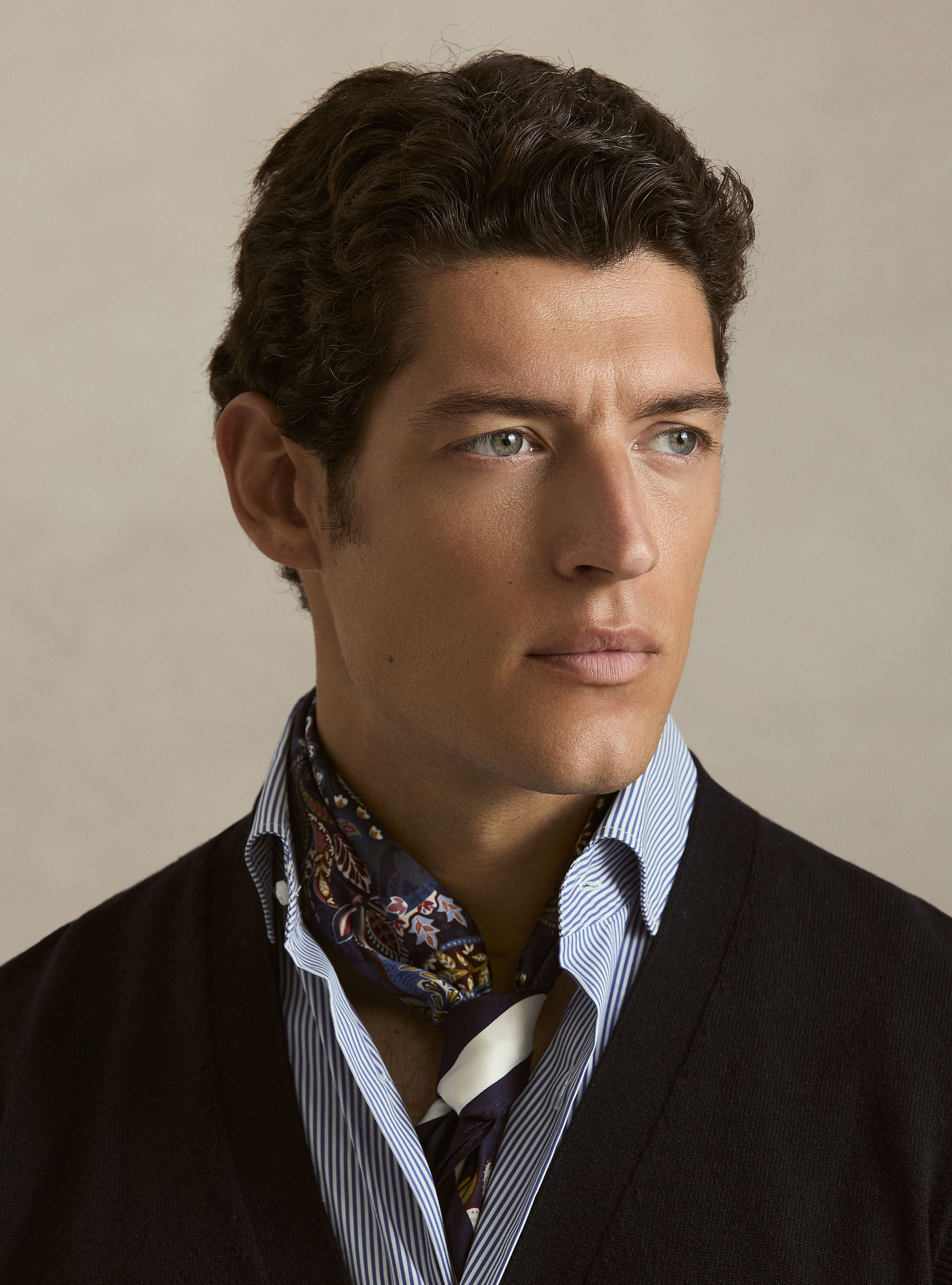 Chaleco de puro cashmere con botones, AZUL MARINO