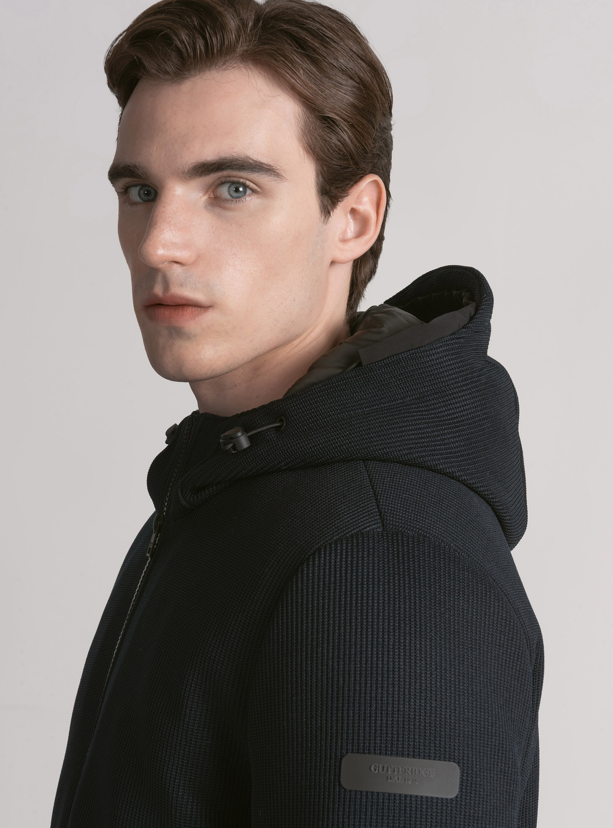 Giubbotto tecnico imbottito con cappuccio, BLU NAVY
