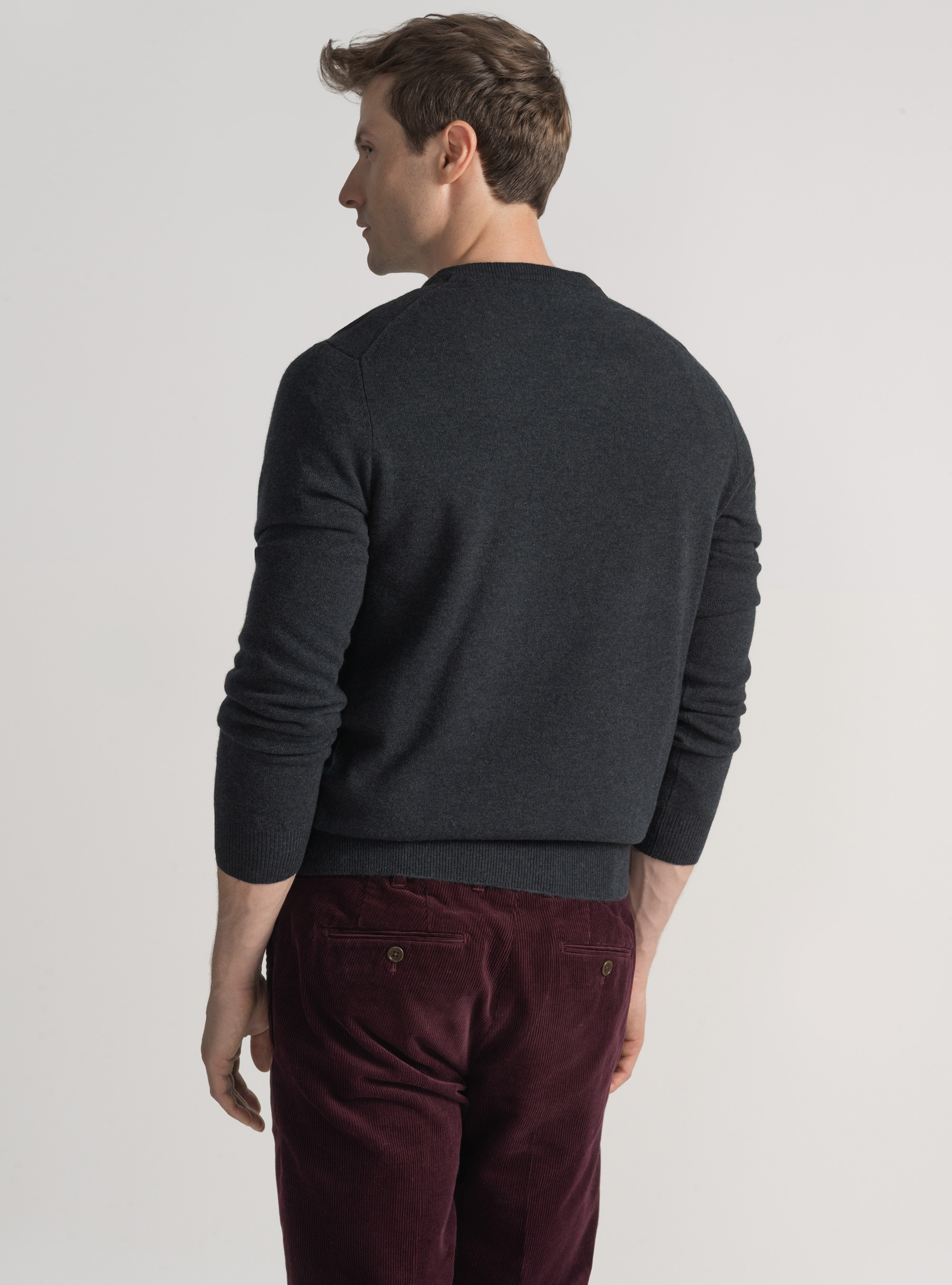 Maglia scollo a V in lana merino, ASFALTO