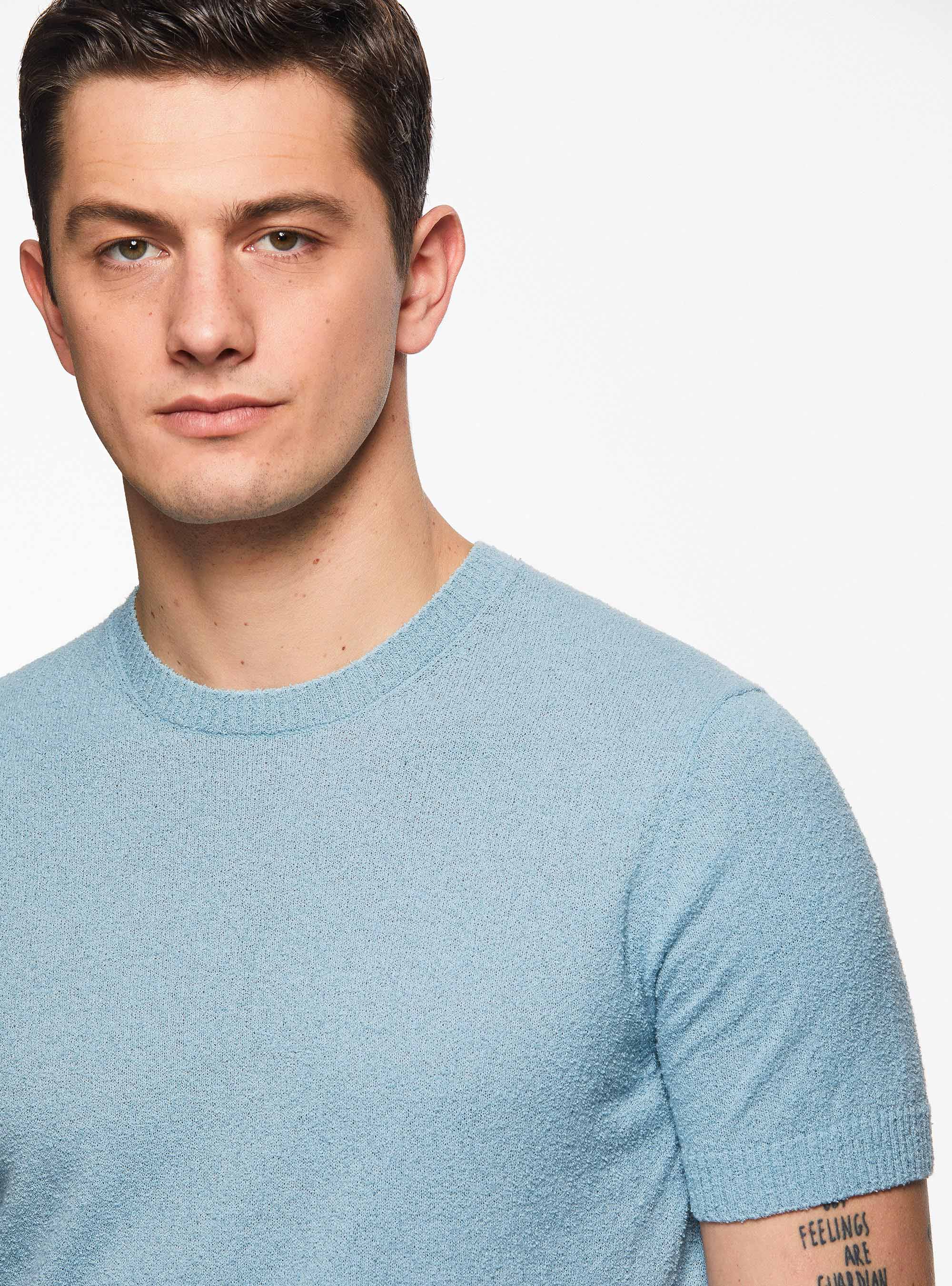 Maglia girocollo in misto cotone boucl&egrave;, AZZURRO