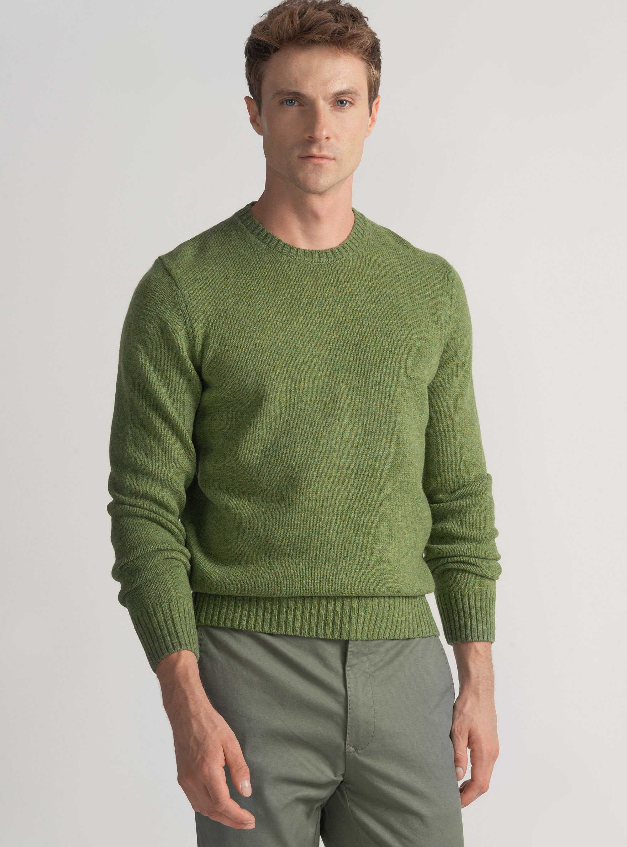Maglia girocollo in lana shetland, OLIVA
