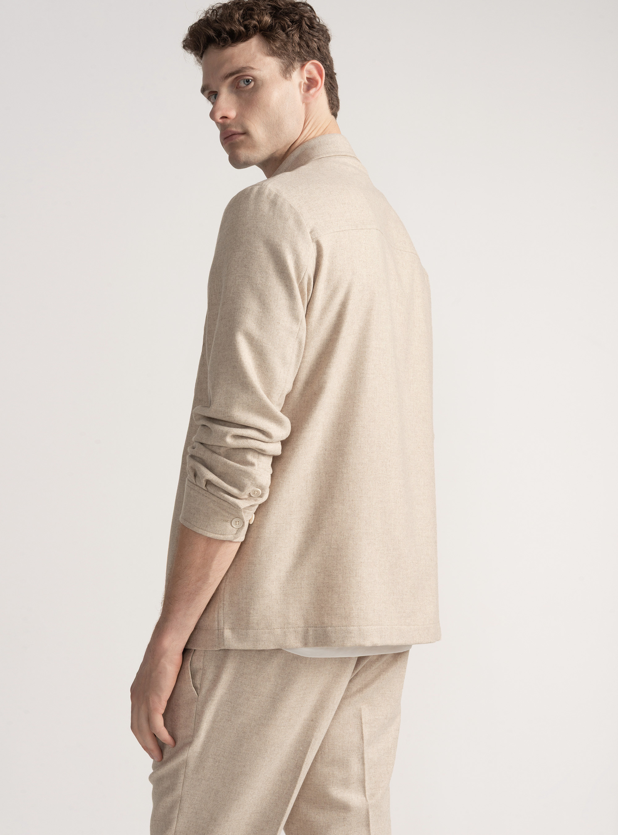 Lightweight shirt jacket in wool blend, ECRU
