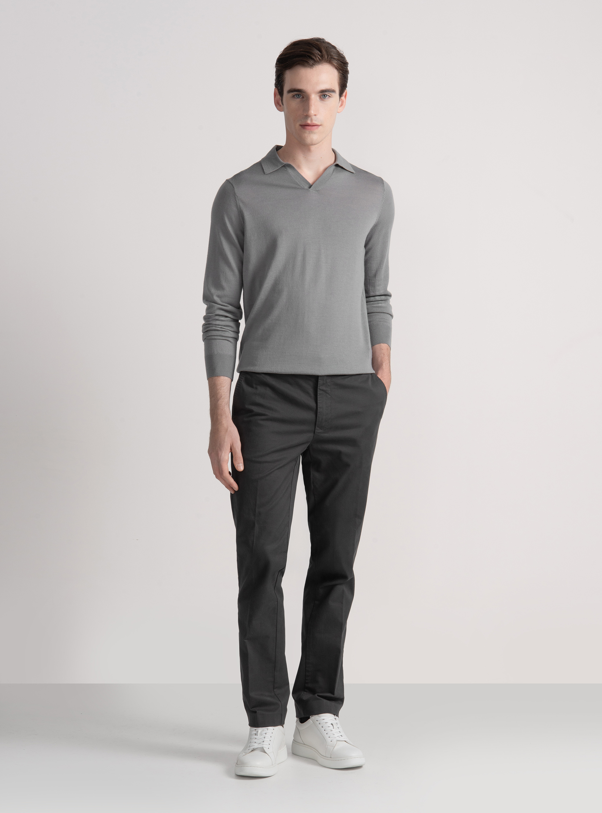 Merino wool buttonless knit polo shirt, GREY