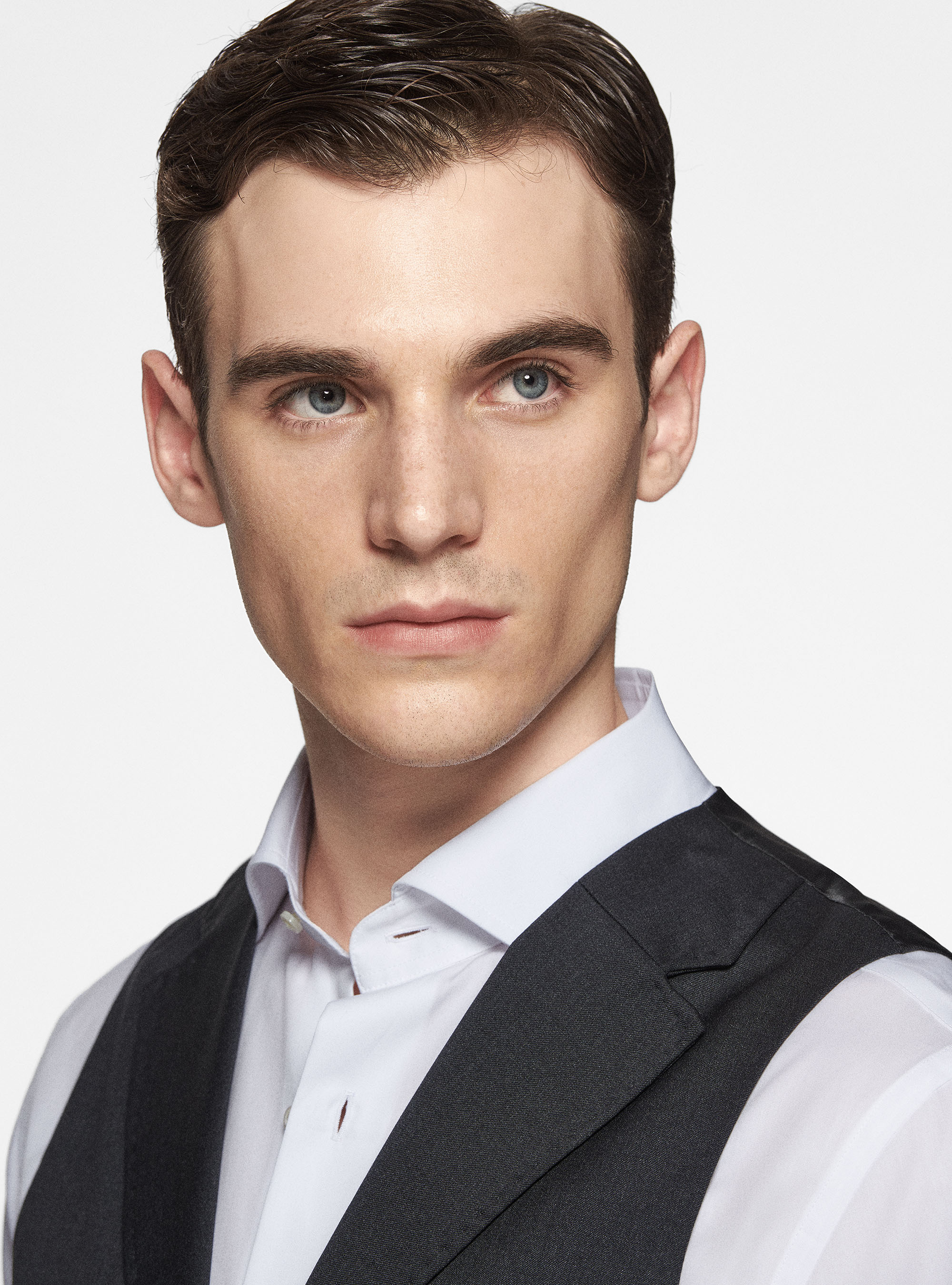 Reda 110's Superfine Wool Vest, ASPHALT GREY