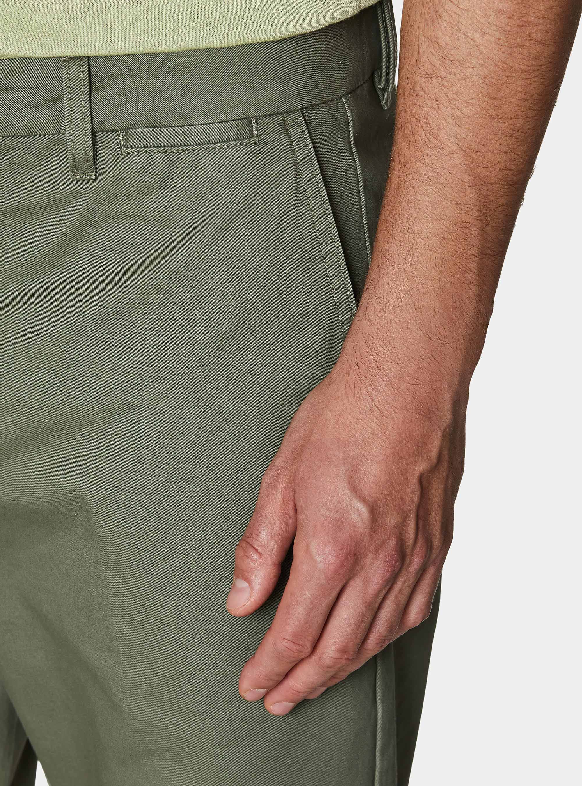 Bermuda chino in twill di cotone, SALVIA 0602C