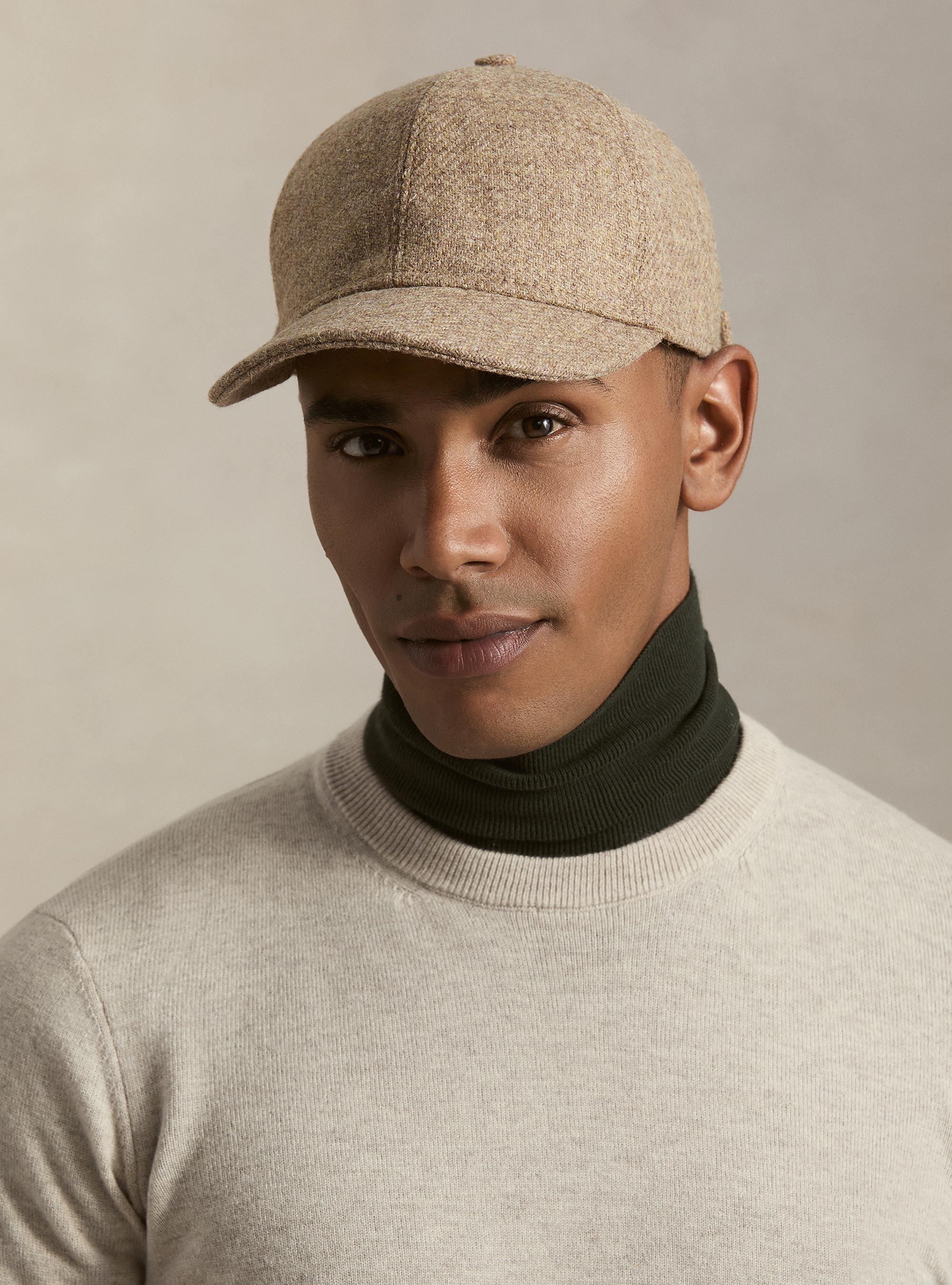 Wool and cashmere blend crewneck sweater, ECRU