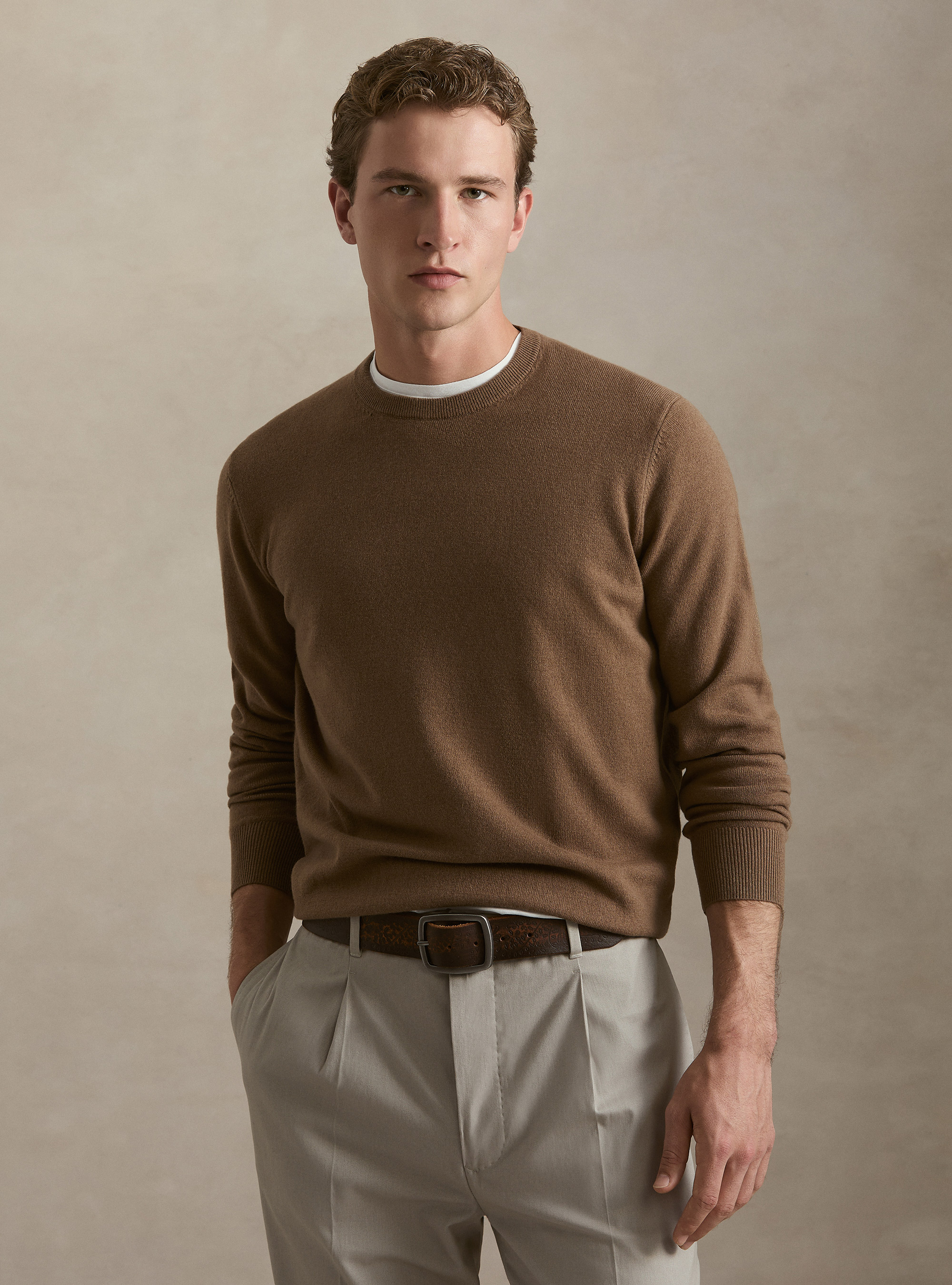 Rundhals-Pullover aus Lambswool und Kaschmir, NOCCIOLA 0553C