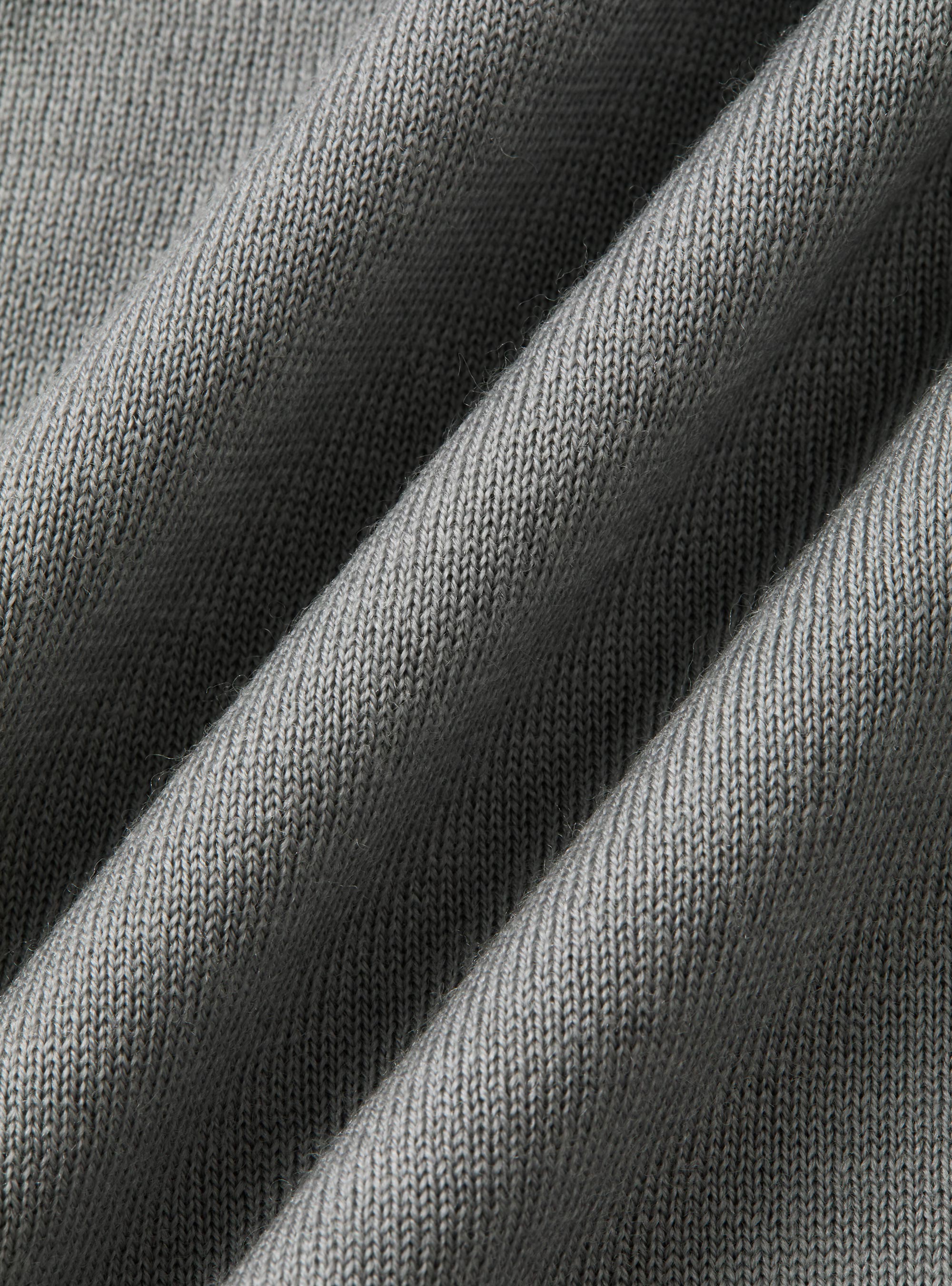 Polohemd aus extrafeiner Merinowolle, GRIGIO 0120C