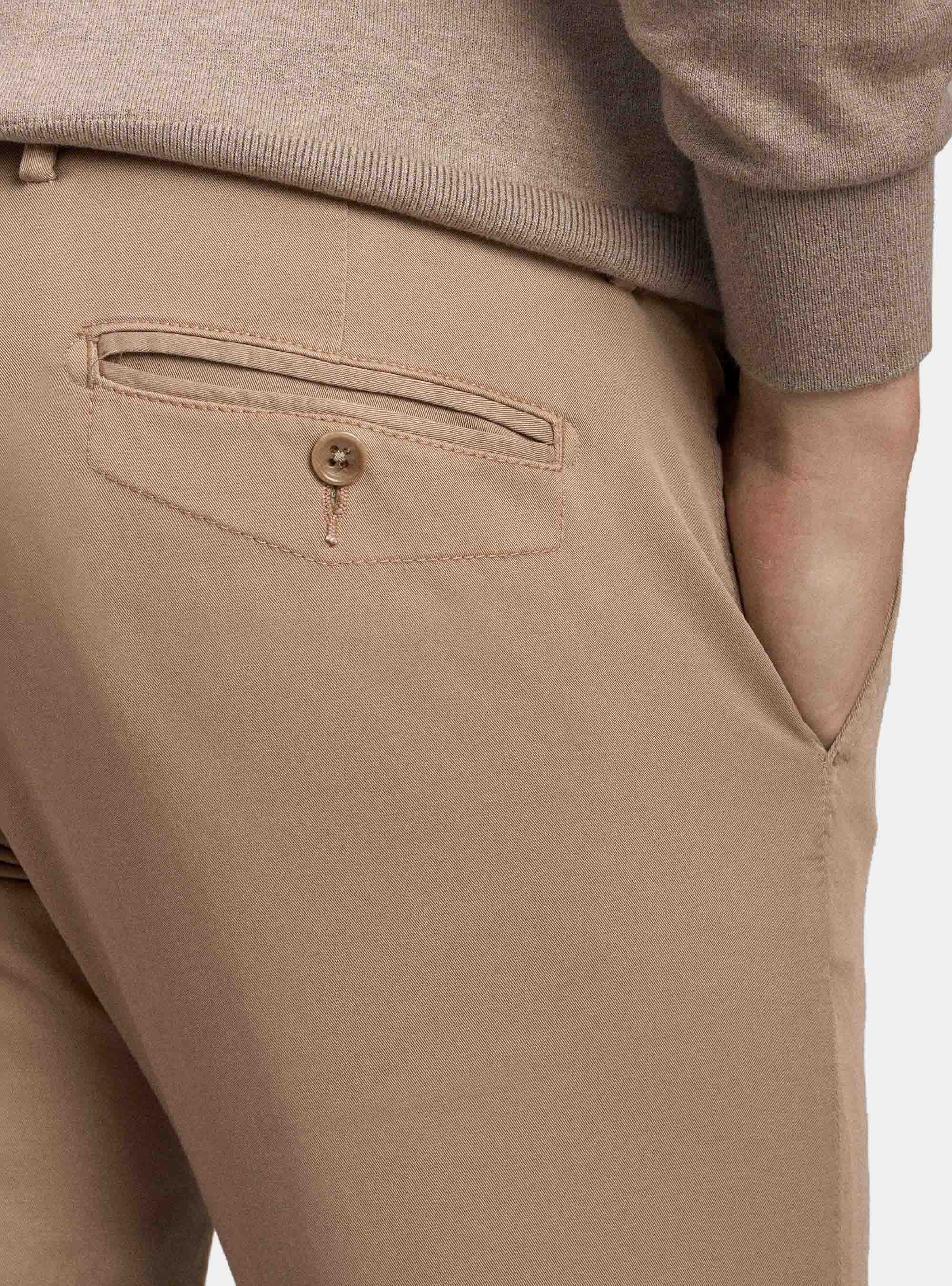 Pantaloni chino in twill di cotone stretch, SABBIA