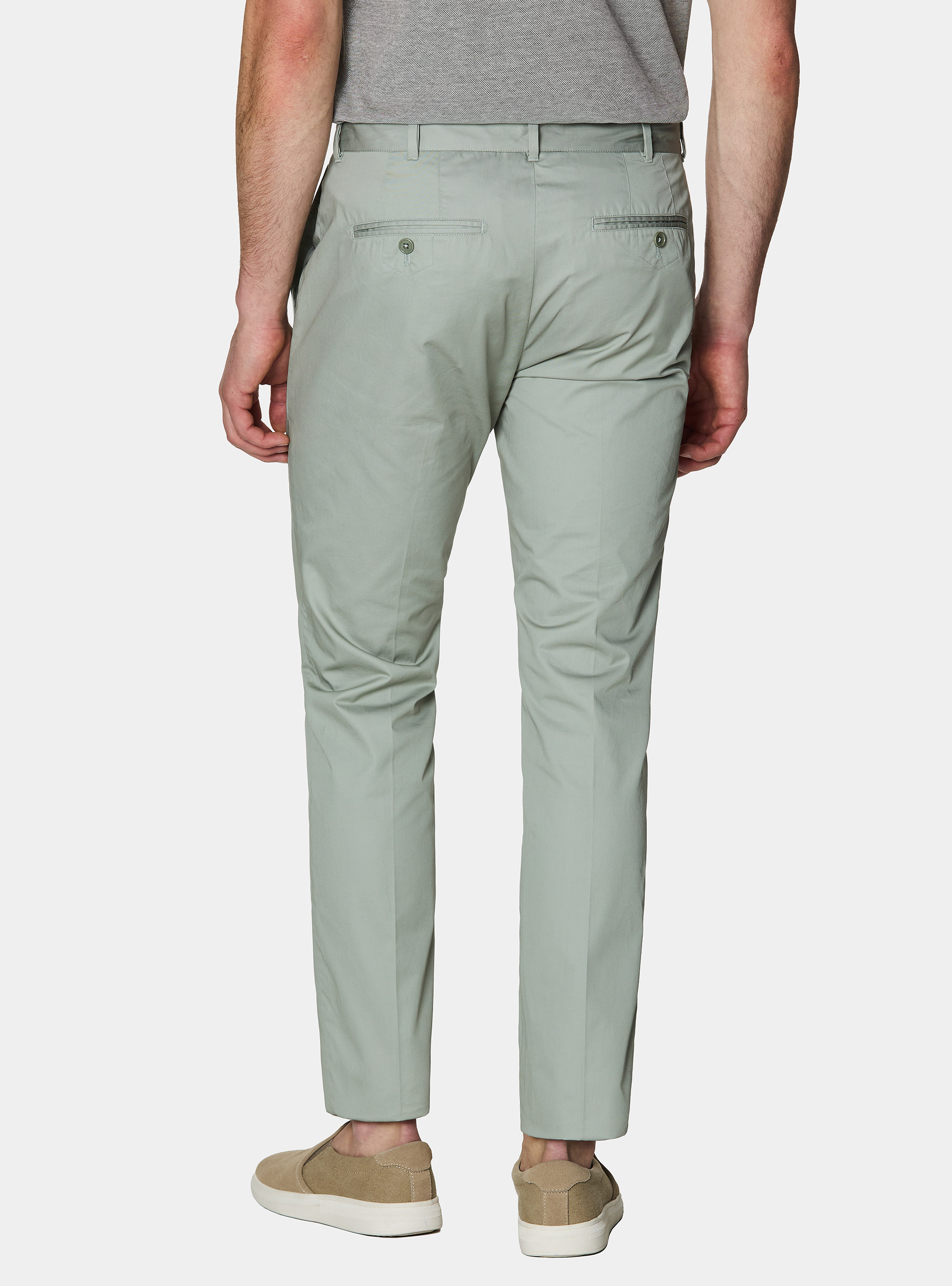 Pantalon chino slim en serg&eacute; l&eacute;ger, VERDE GIADA 0655C