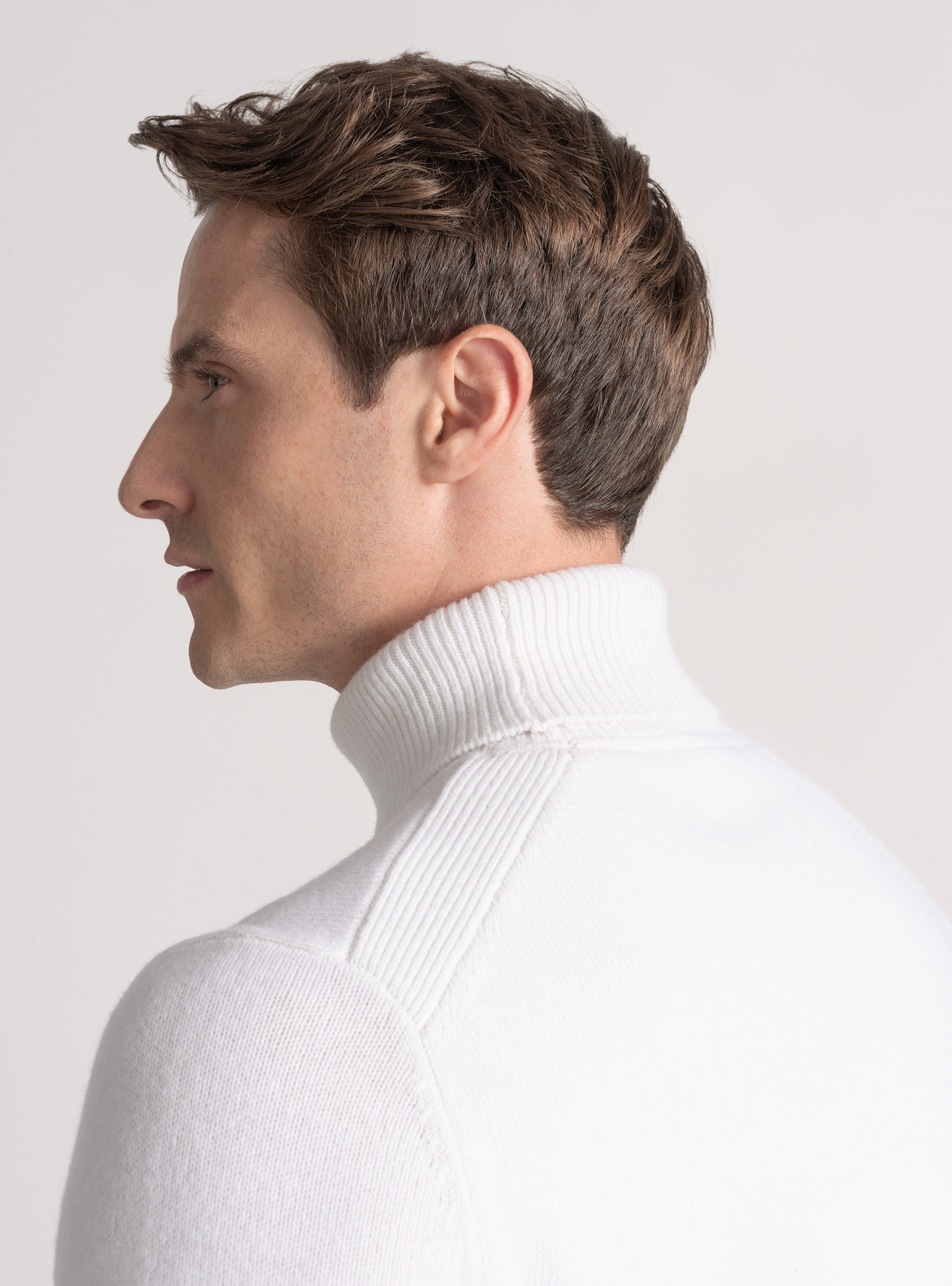 Rollkragenpullover aus Merinowolle, BIANCO 0099C
