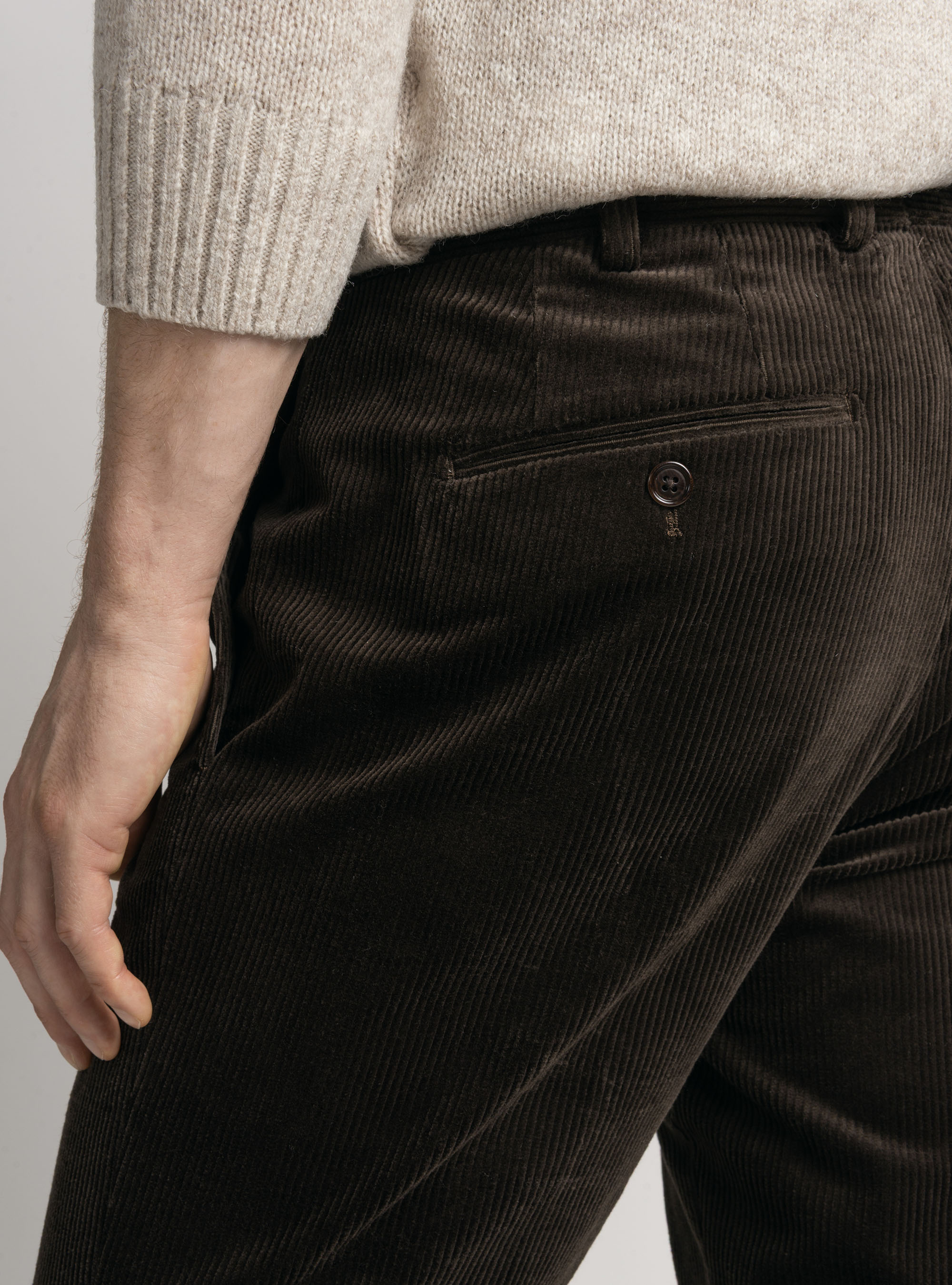 Pantal&oacute;n de terciopelo el&aacute;stico Duca Visconti di Modrone, MARRON