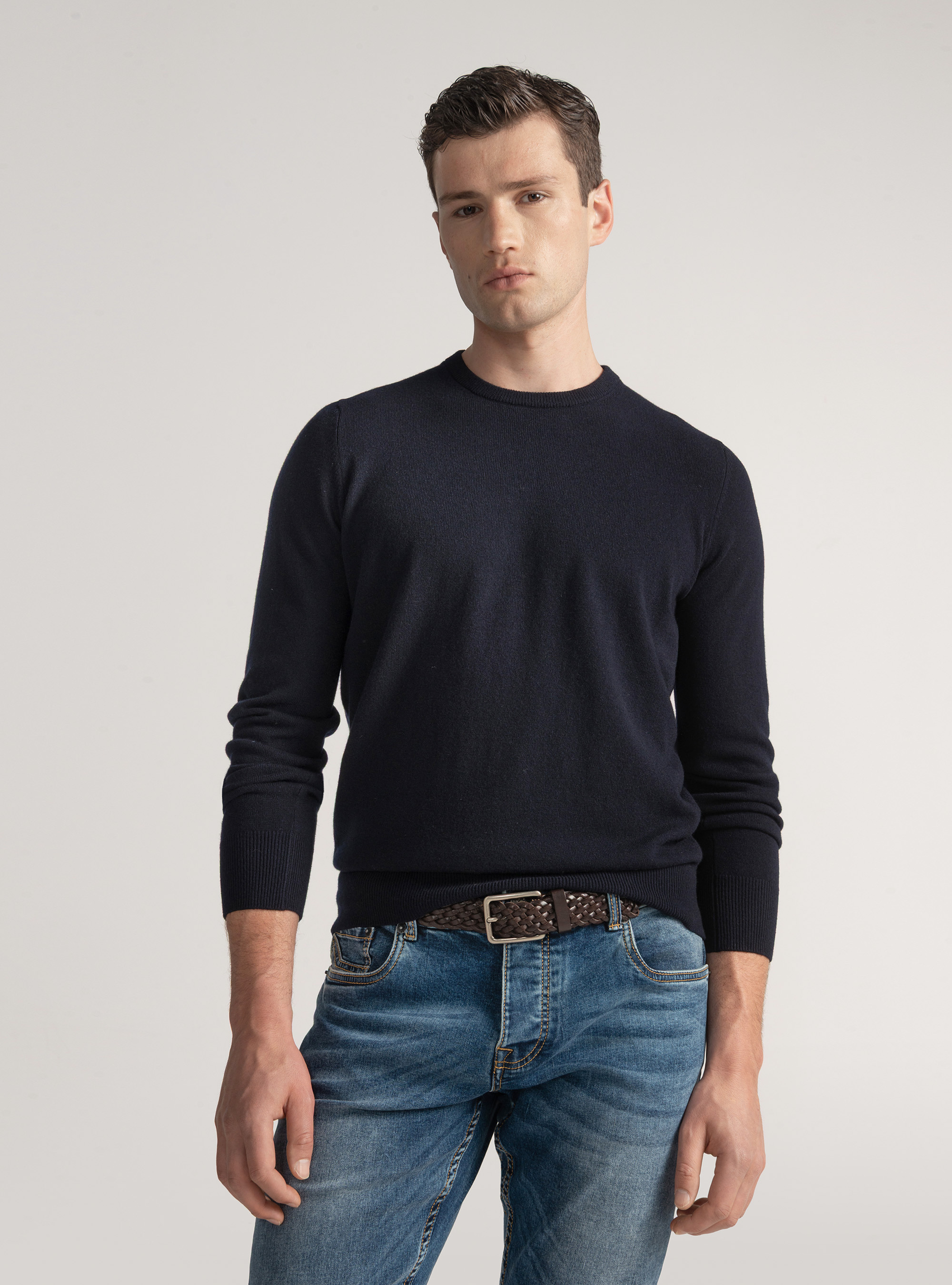 Lambswool and cashmere crew-neck sweater, NAVY BLUE