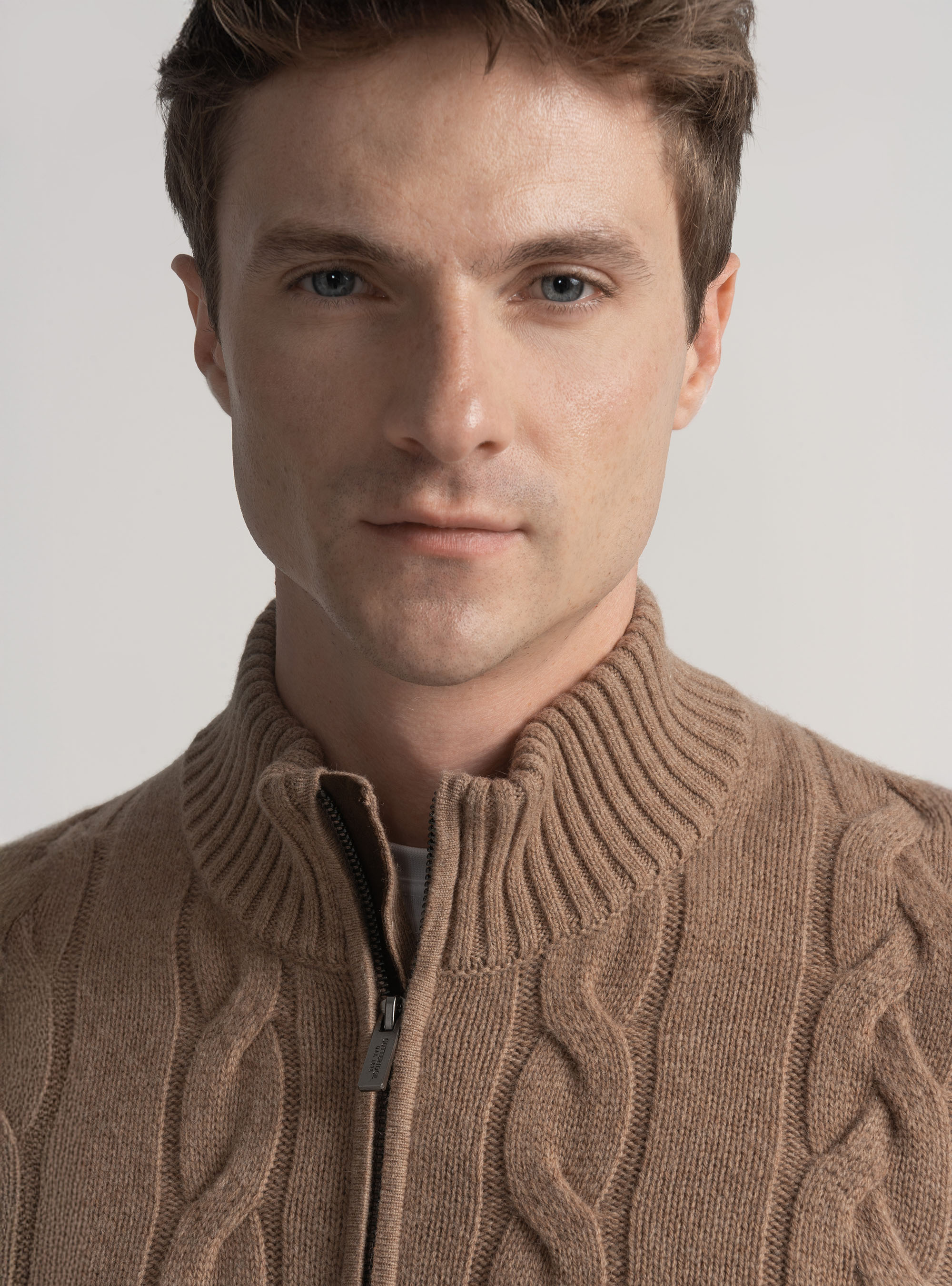 Zip and braid sweater in cashmere wool, CAMMELLO 0570C