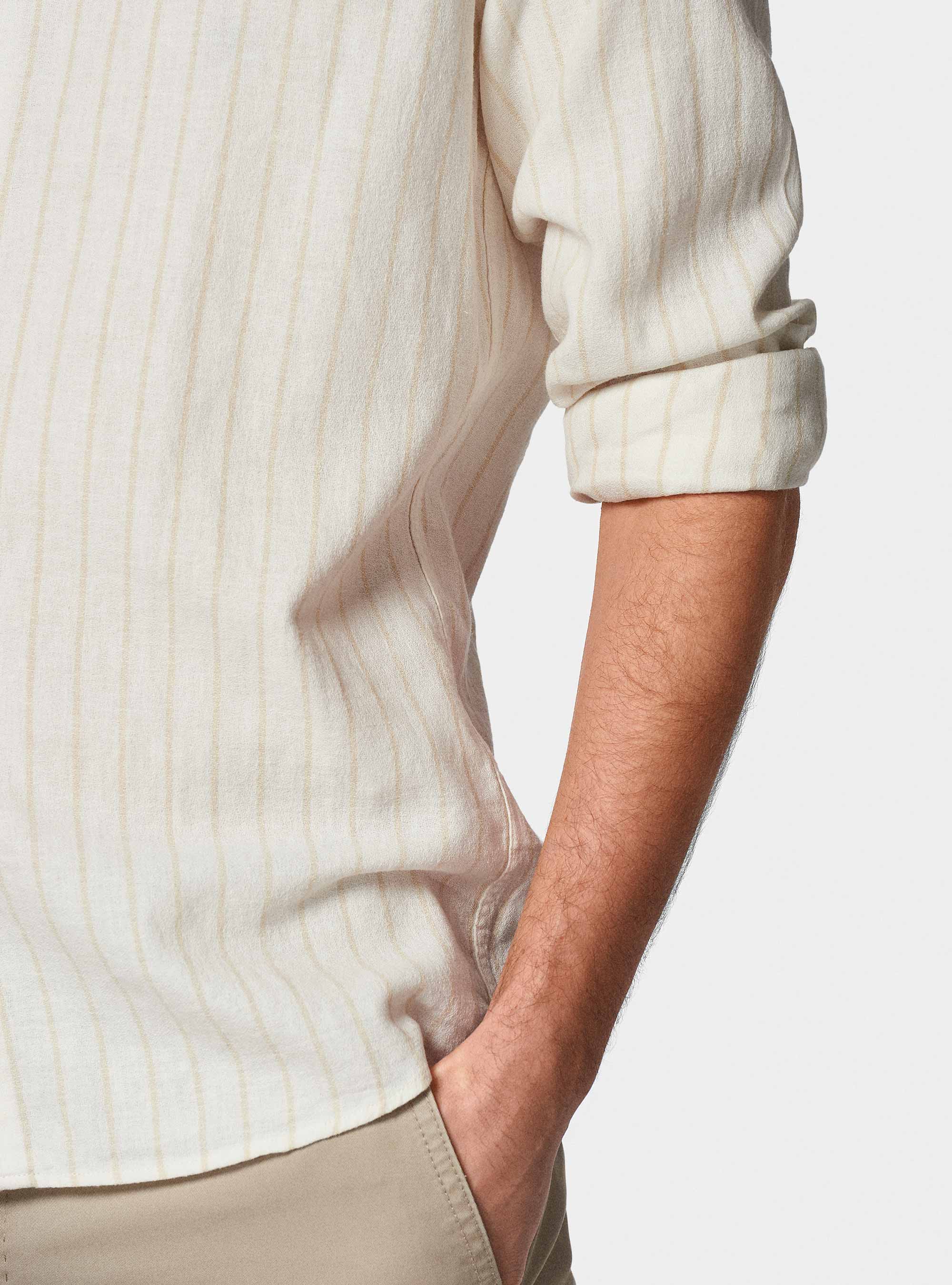 Camisa de rayas de crep&eacute; de lino y algod&oacute;n, NATA